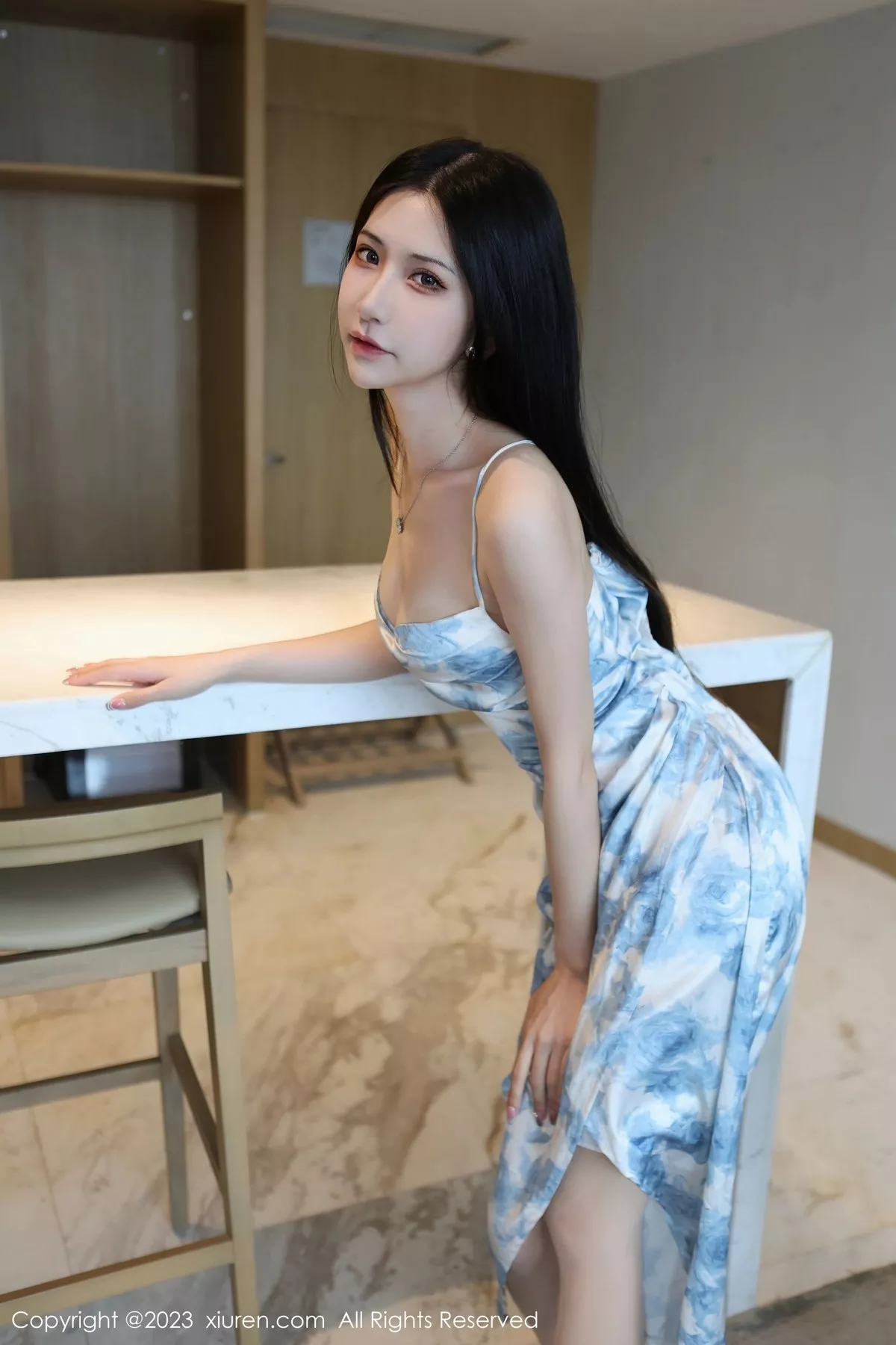 [XiuRen秀人网]第6783期依娜写真-秀人资源网