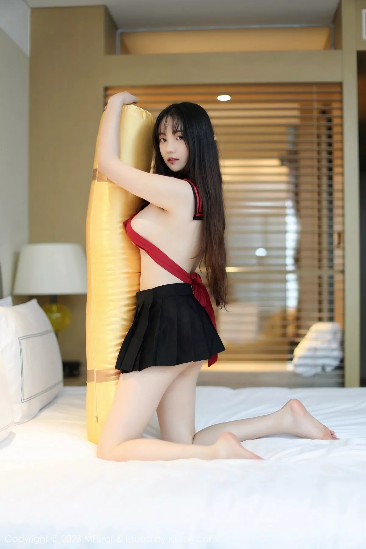 图片[26]-[MFStar模范学院]第622期揉揉肉肉写真-秀人资源网