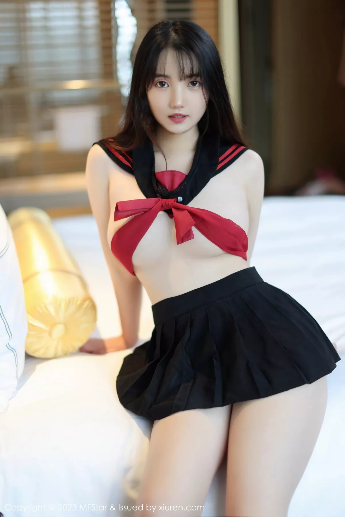 图片[2]-[MFStar模范学院]第622期揉揉肉肉写真-秀人资源网