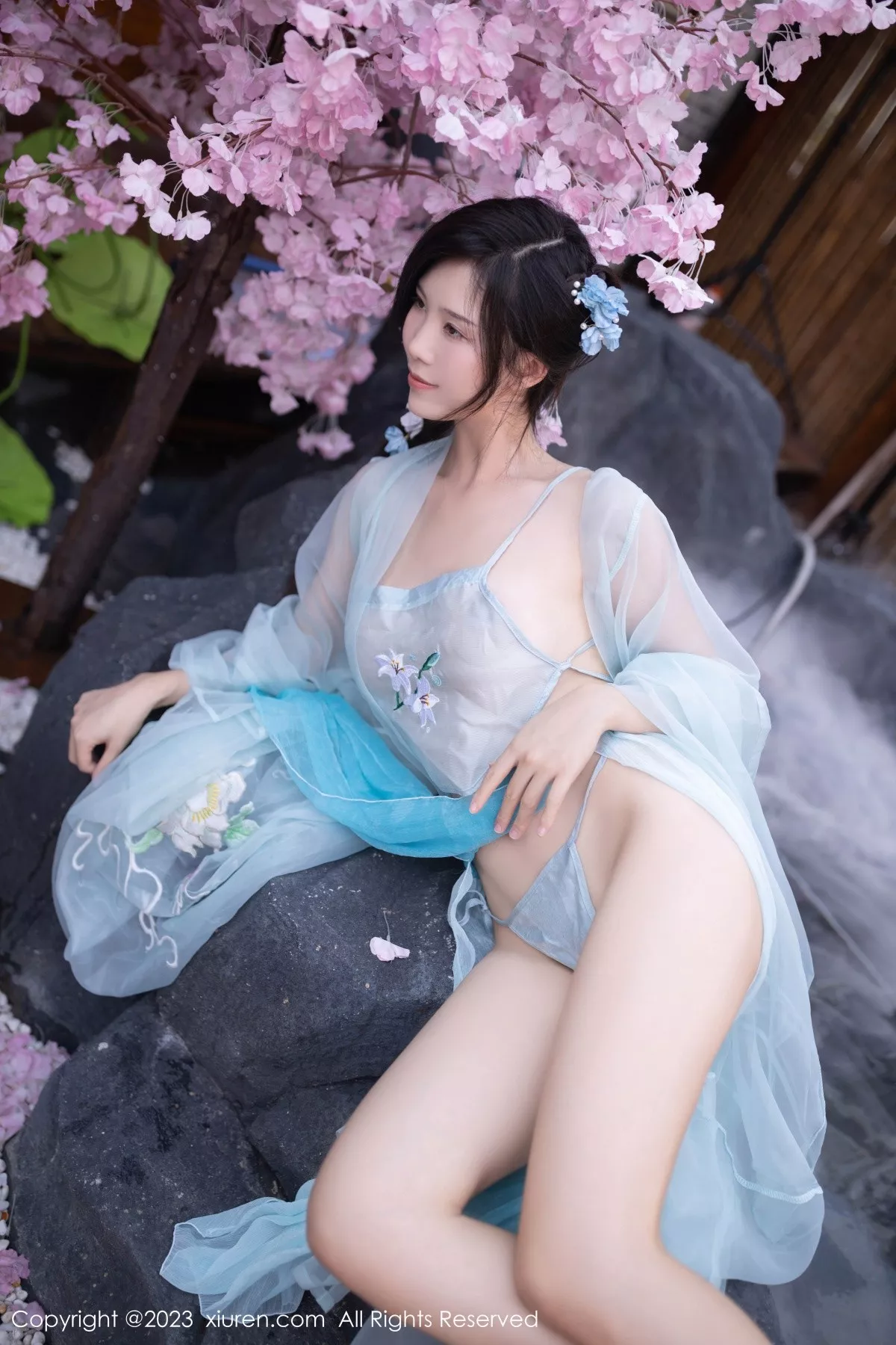 图片[2]-[XiuRen秀人网]第6991期利世写真-秀人资源网