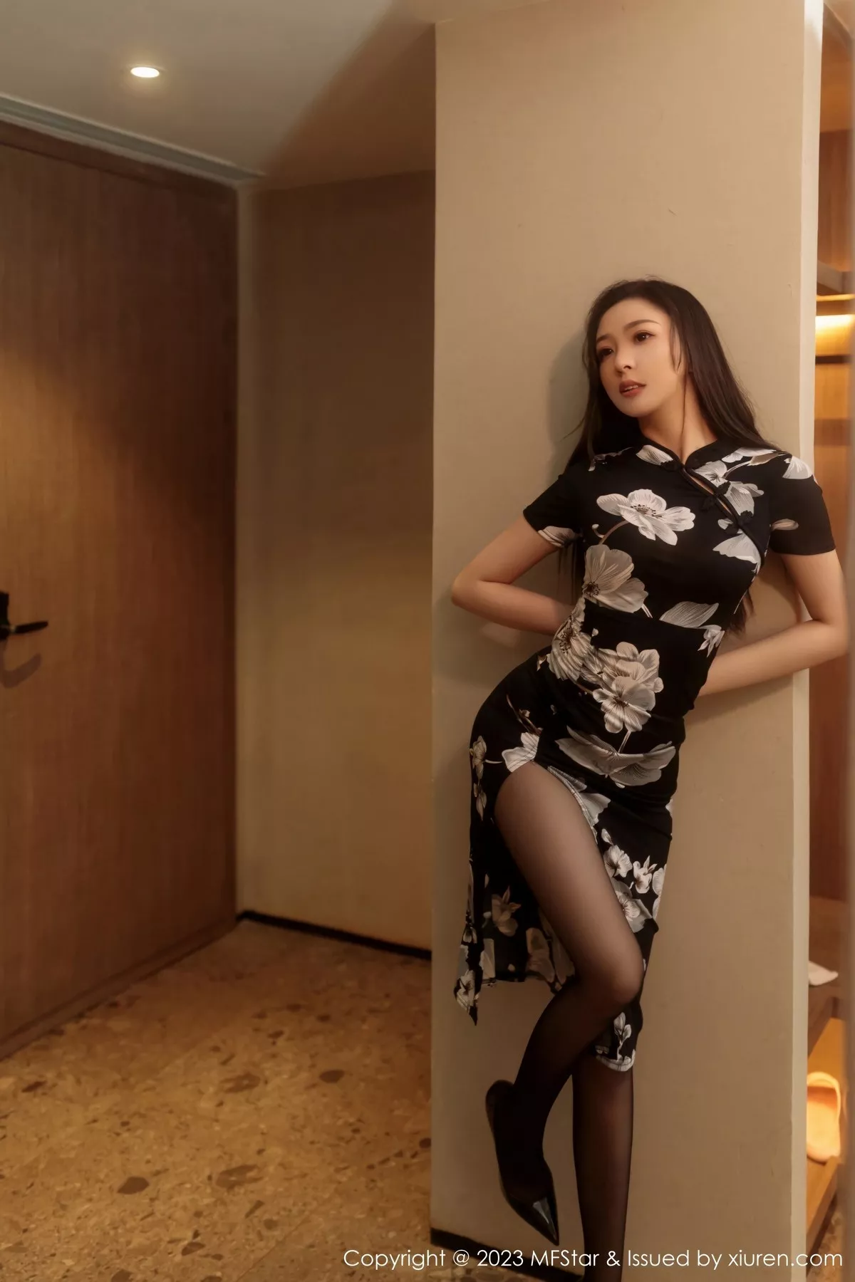 图片[18]-[MFStar模范学院]第630期小波多写真-秀人资源网