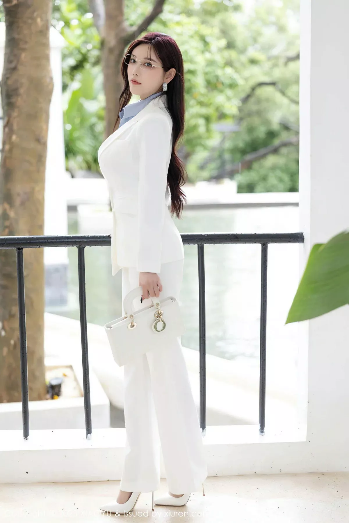 图片[2]-[XiaoYu画语界]第1065期杨晨晨写真-秀人资源网