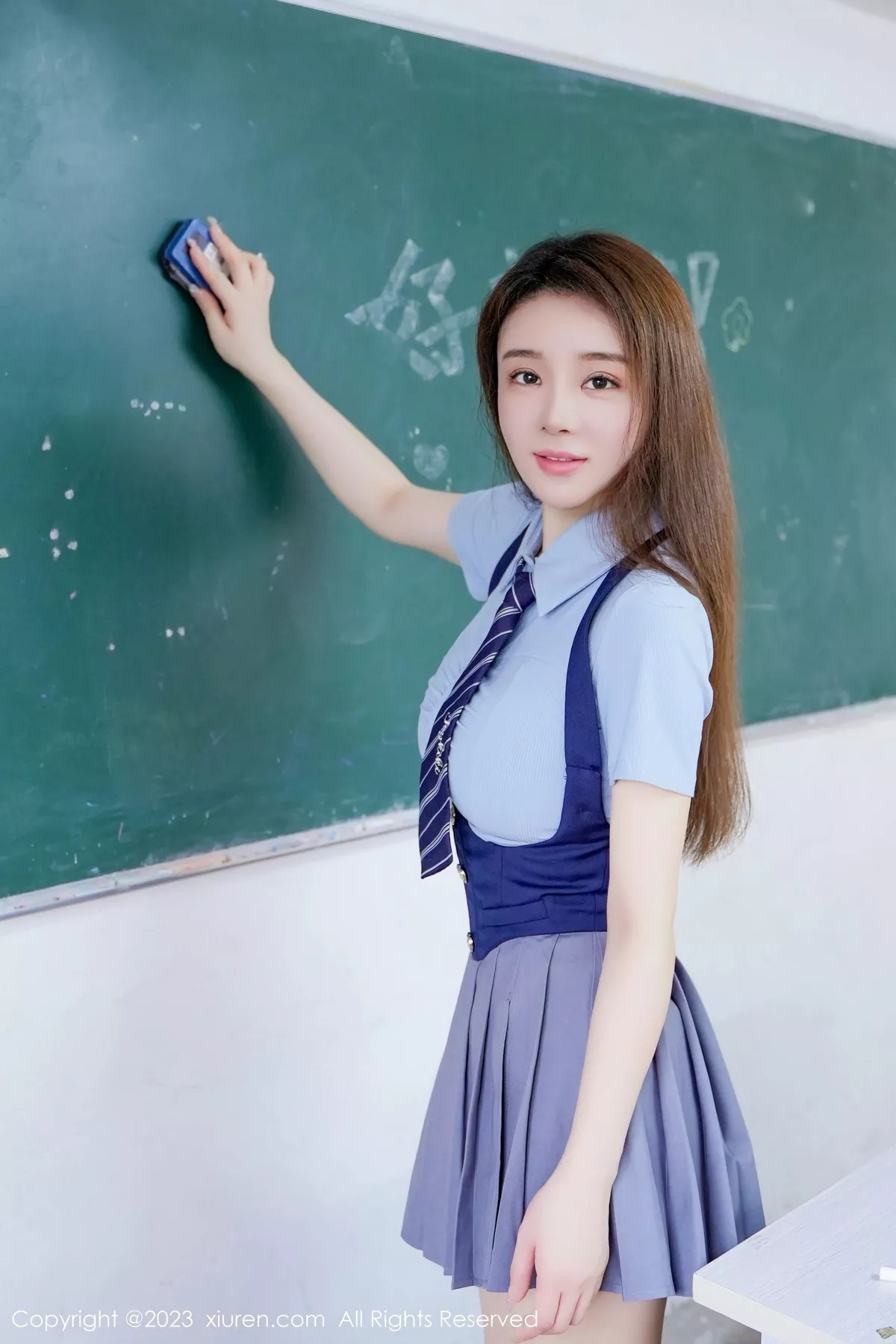 图片[2]-[XiuRen秀人网]第7064期雨儿写真-秀人资源网