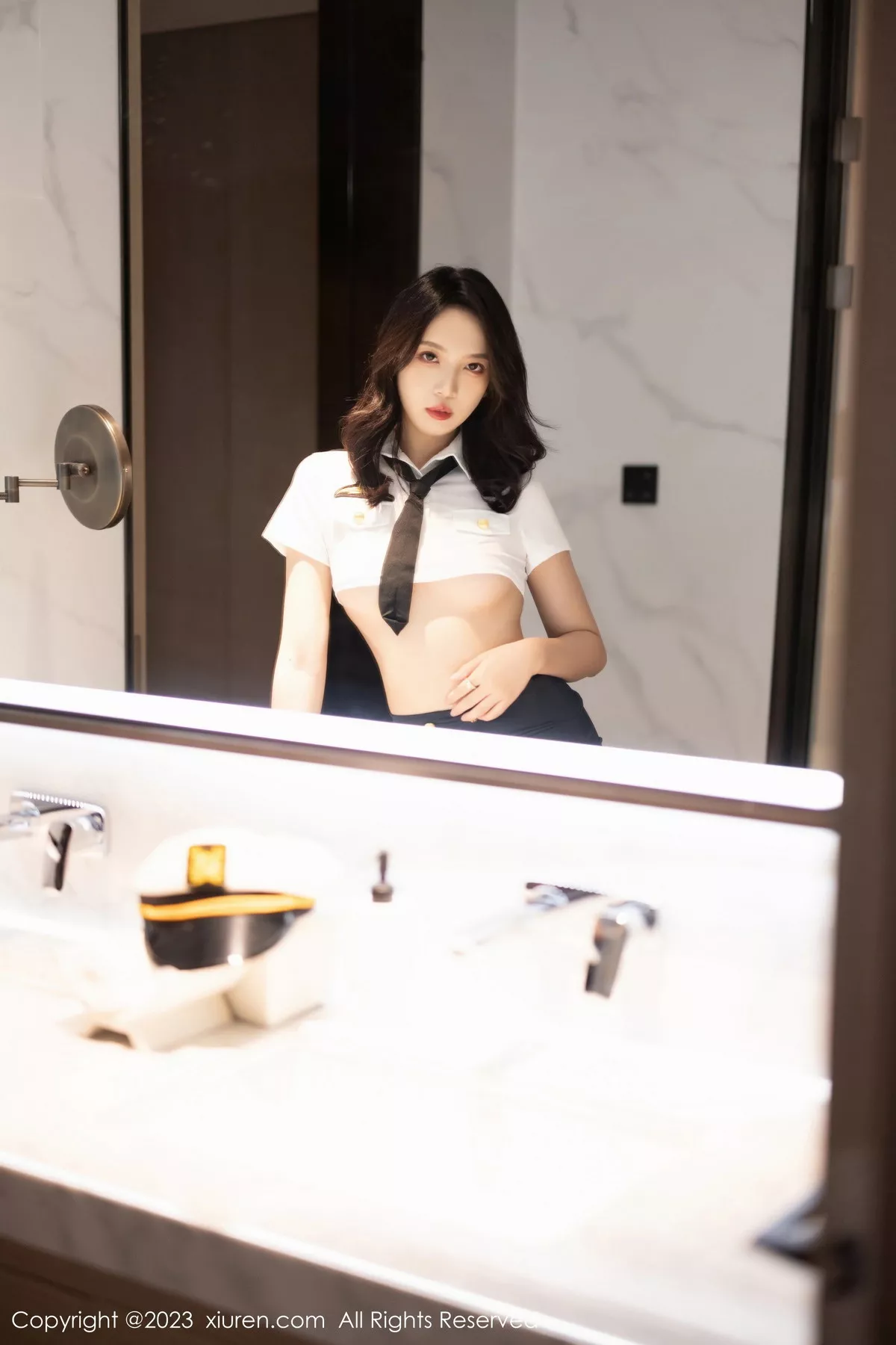 [XiuRen秀人网]第7068期郑颖姗写真-秀人资源网