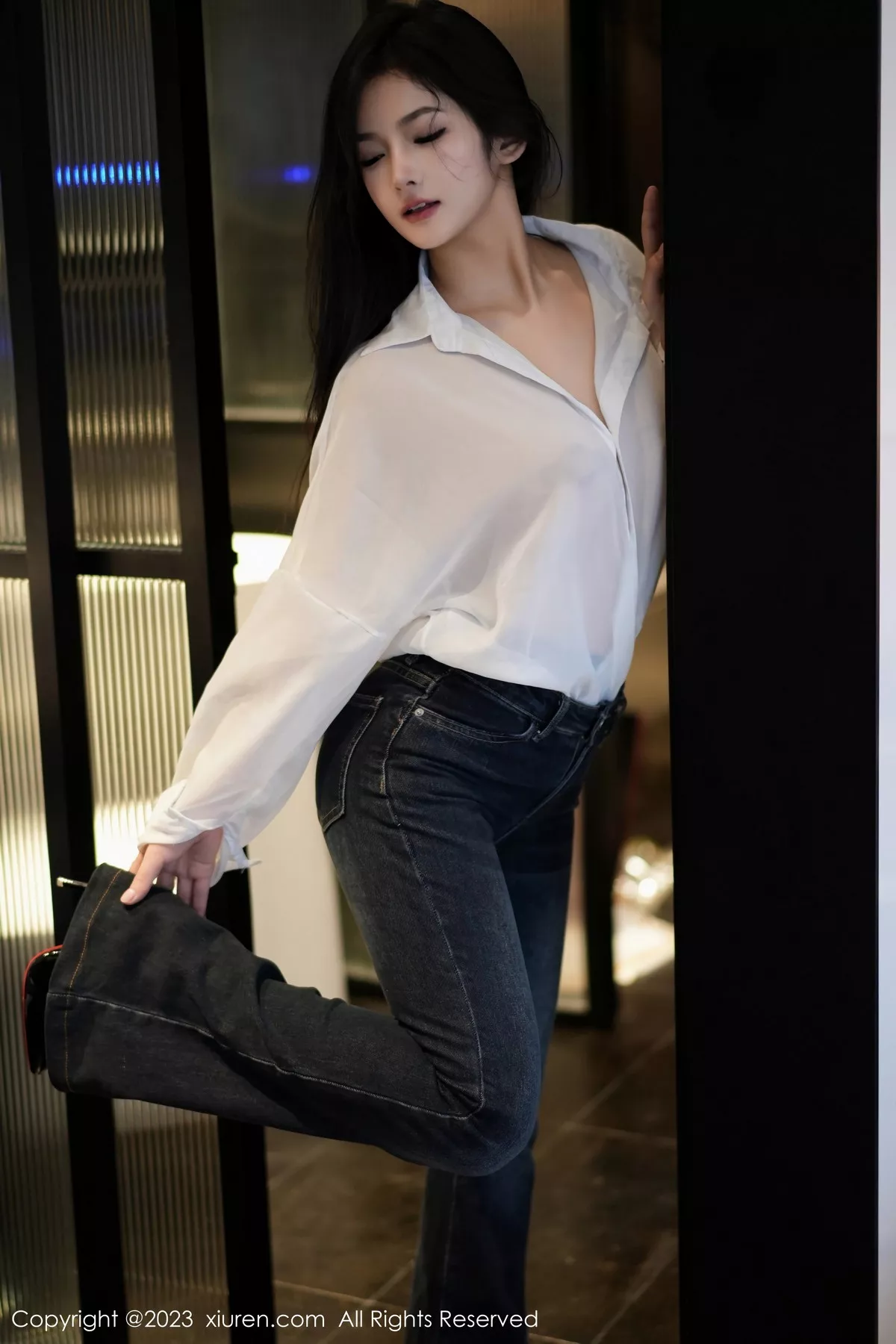 [XiuRen秀人网]第7645期谭小灵写真-秀人资源网