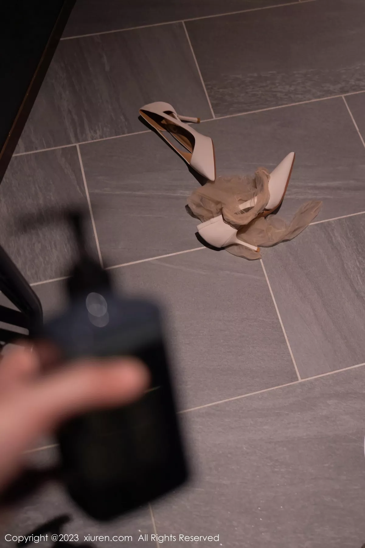 图片[2]-[XiuRen秀人网]第7681期鱼子酱写真-秀人资源网