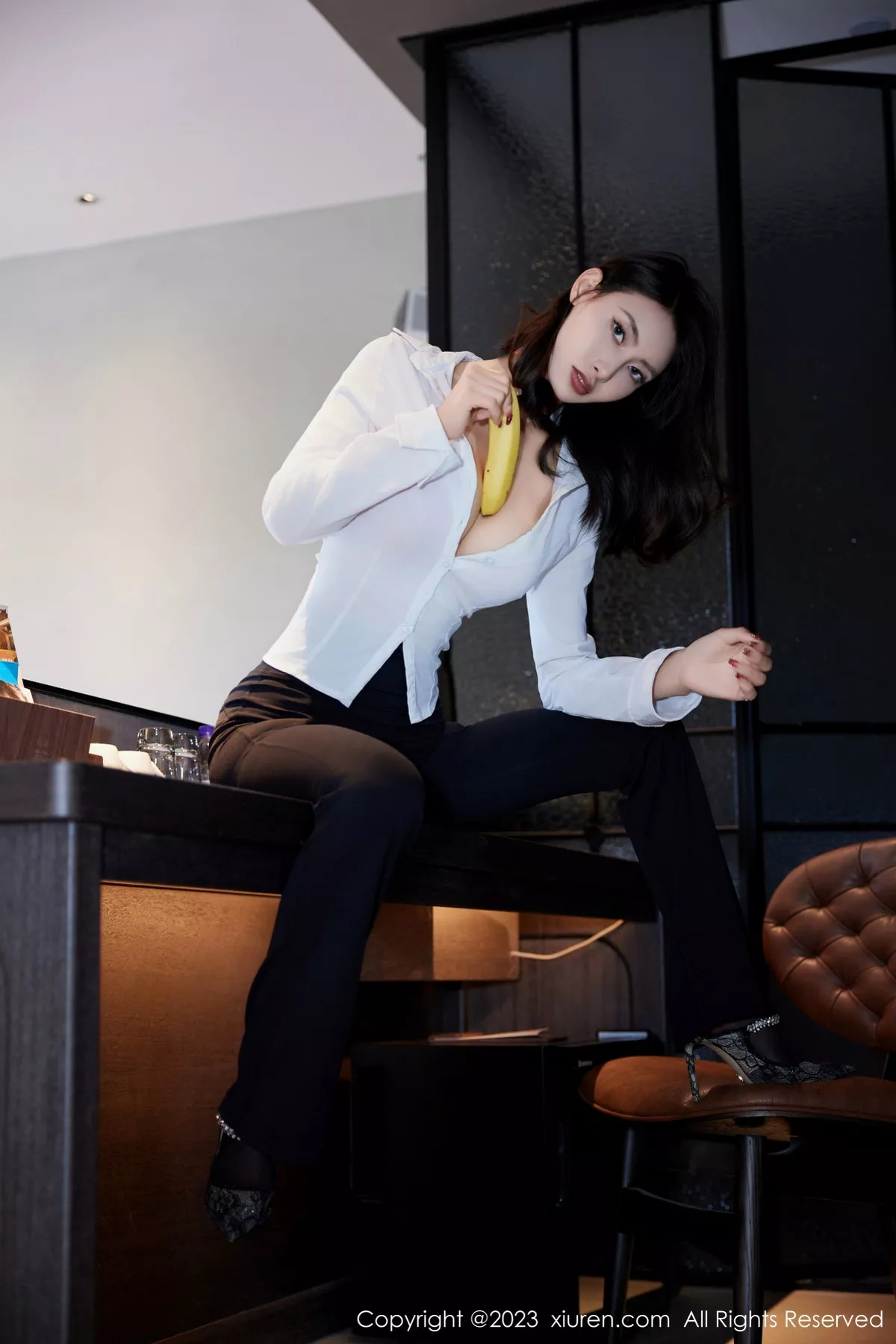 图片[4]-[XiuRen秀人网]第7692期Lingyu69写真-秀人资源网