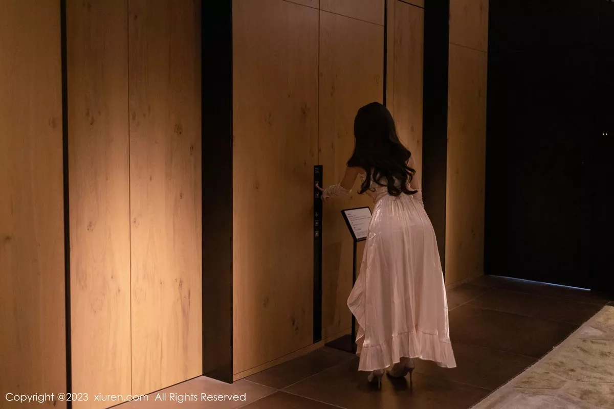 图片[2]-[XiuRen秀人网]第7702期杏子写真-秀人资源网