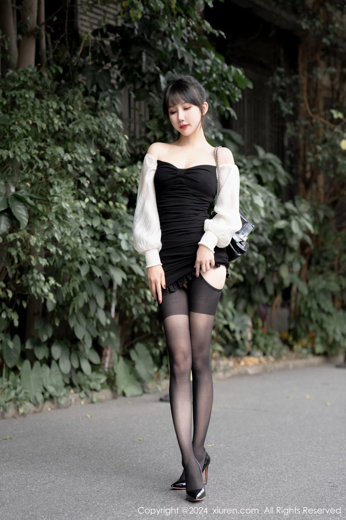 图片[2]-[XiuRen秀人网]第7930期波巧酱写真-秀人资源网