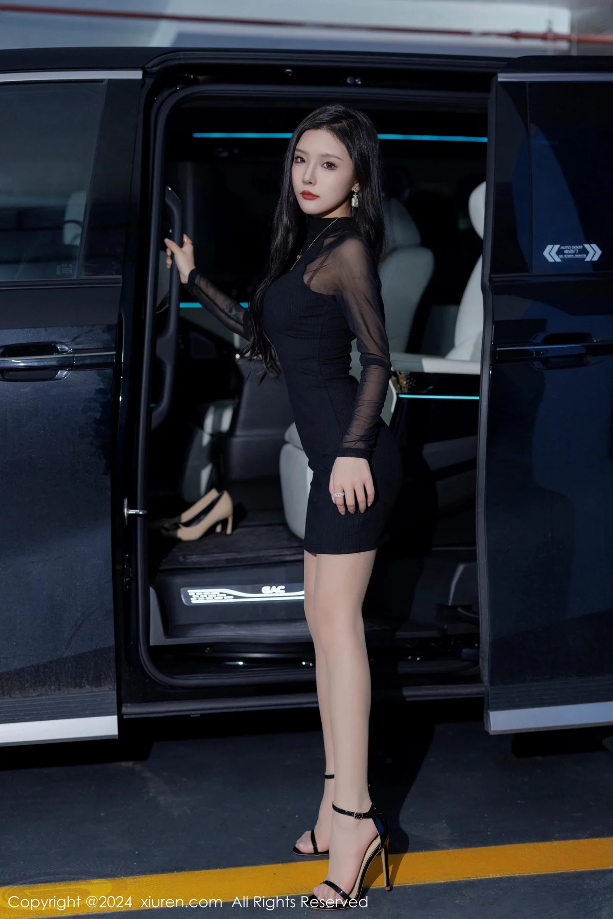 图片[4]-[XiuRen秀人网]第7942期七七写真-秀人资源网