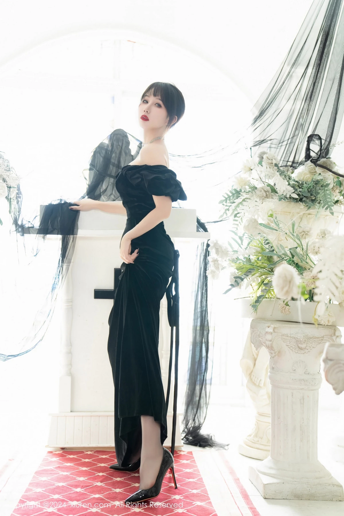 图片[4]-[XiuRen秀人网]第8070期波巧酱写真-秀人资源网