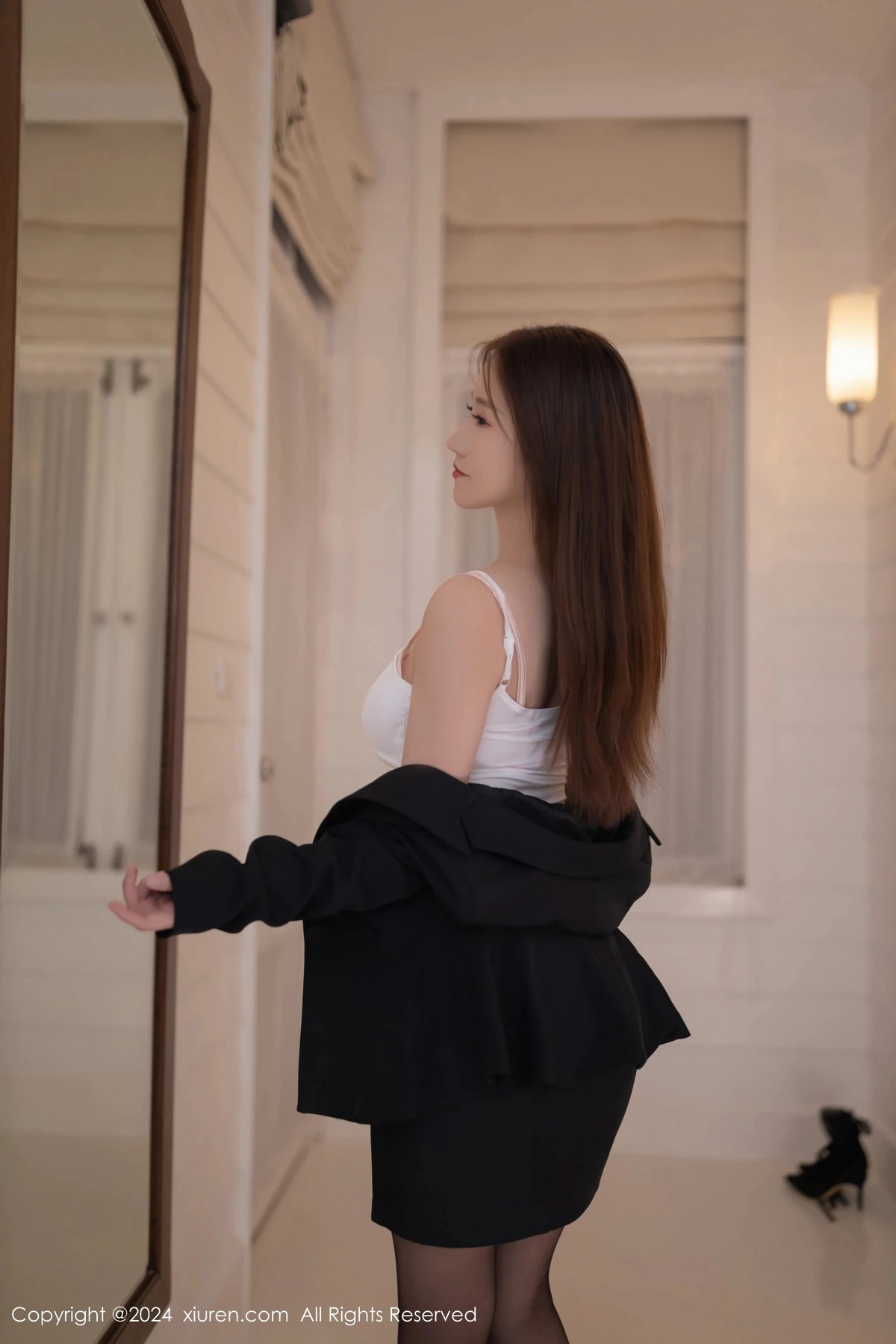 图片[4]-[XiuRen秀人网]第8151期杏子写真-秀人资源网