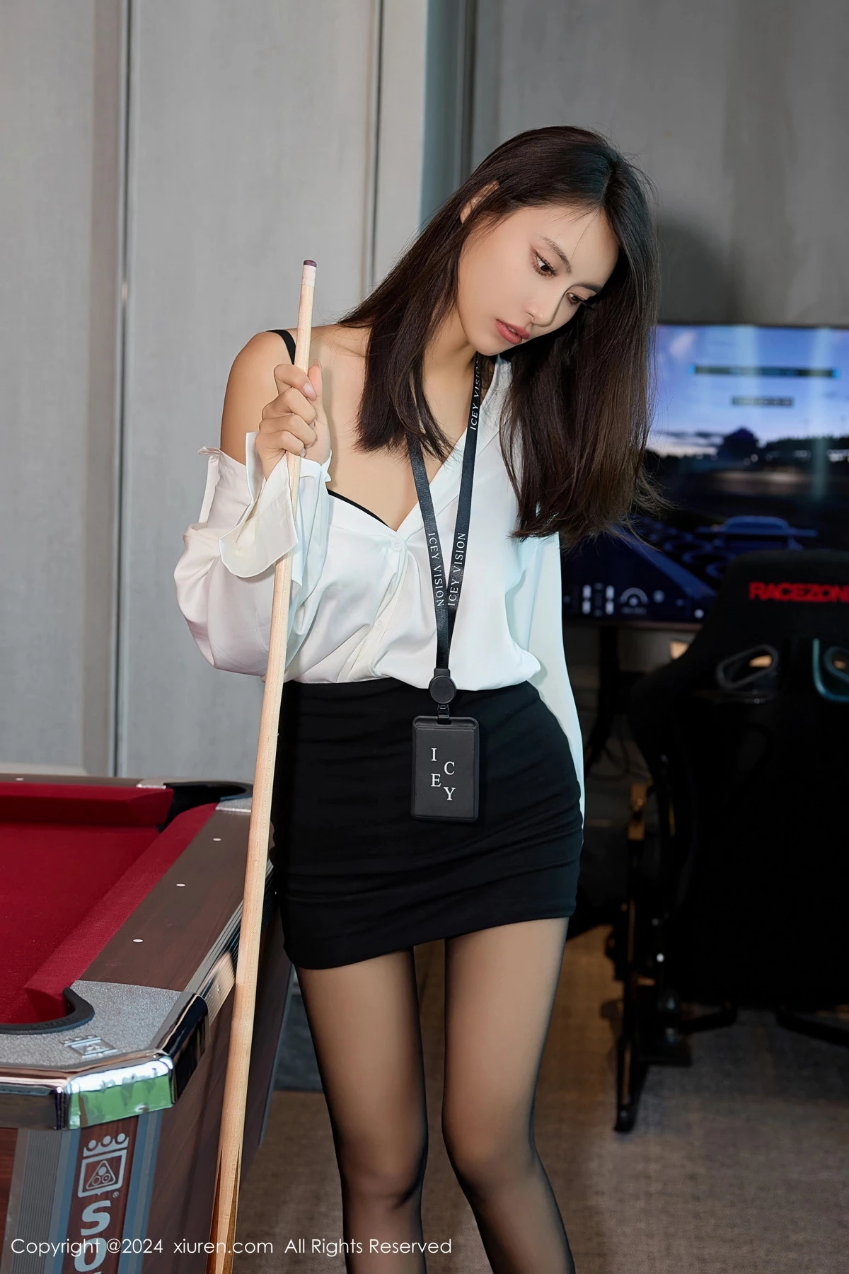 [XiuRen秀人网]第8155期Lingyu69写真-秀人资源网