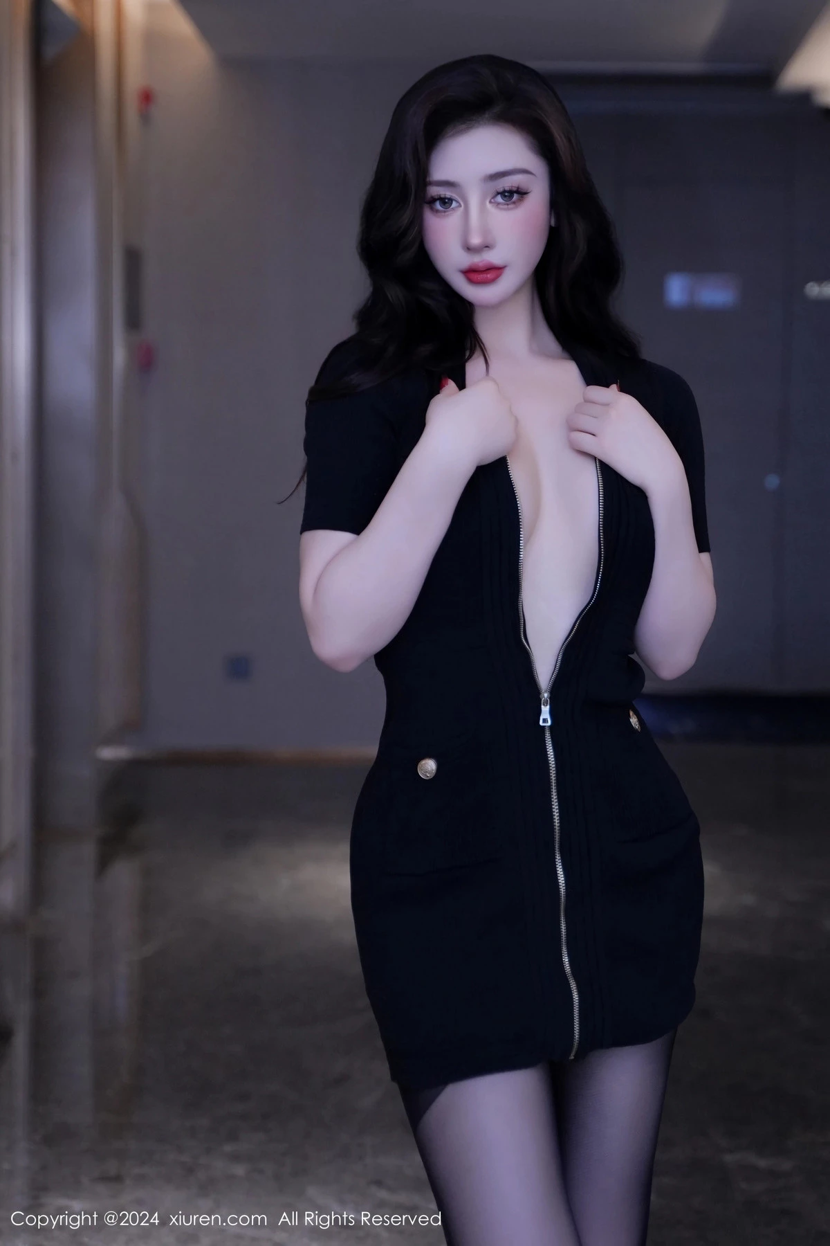 图片[21]-[XiuRen秀人网]第8170期蕾蕾醒了没写真-秀人资源网