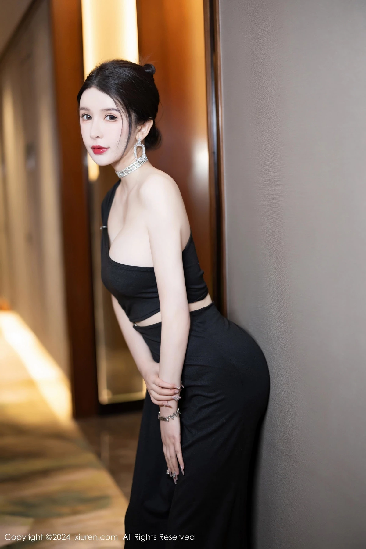 [XiuRen秀人网]第8222期李丽莎写真-秀人资源网