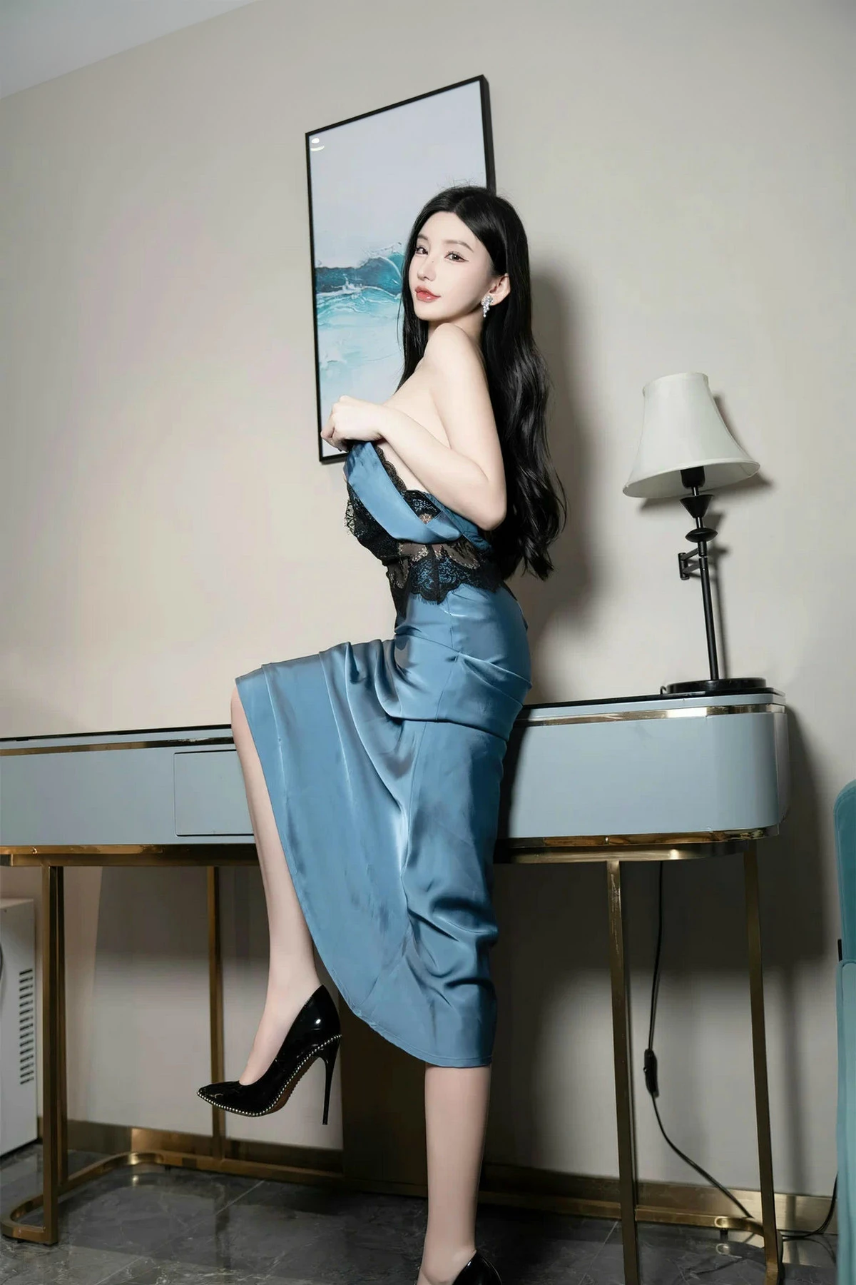 图片[2]-[XiuRen秀人网]第8242期周于希写真-秀人资源网