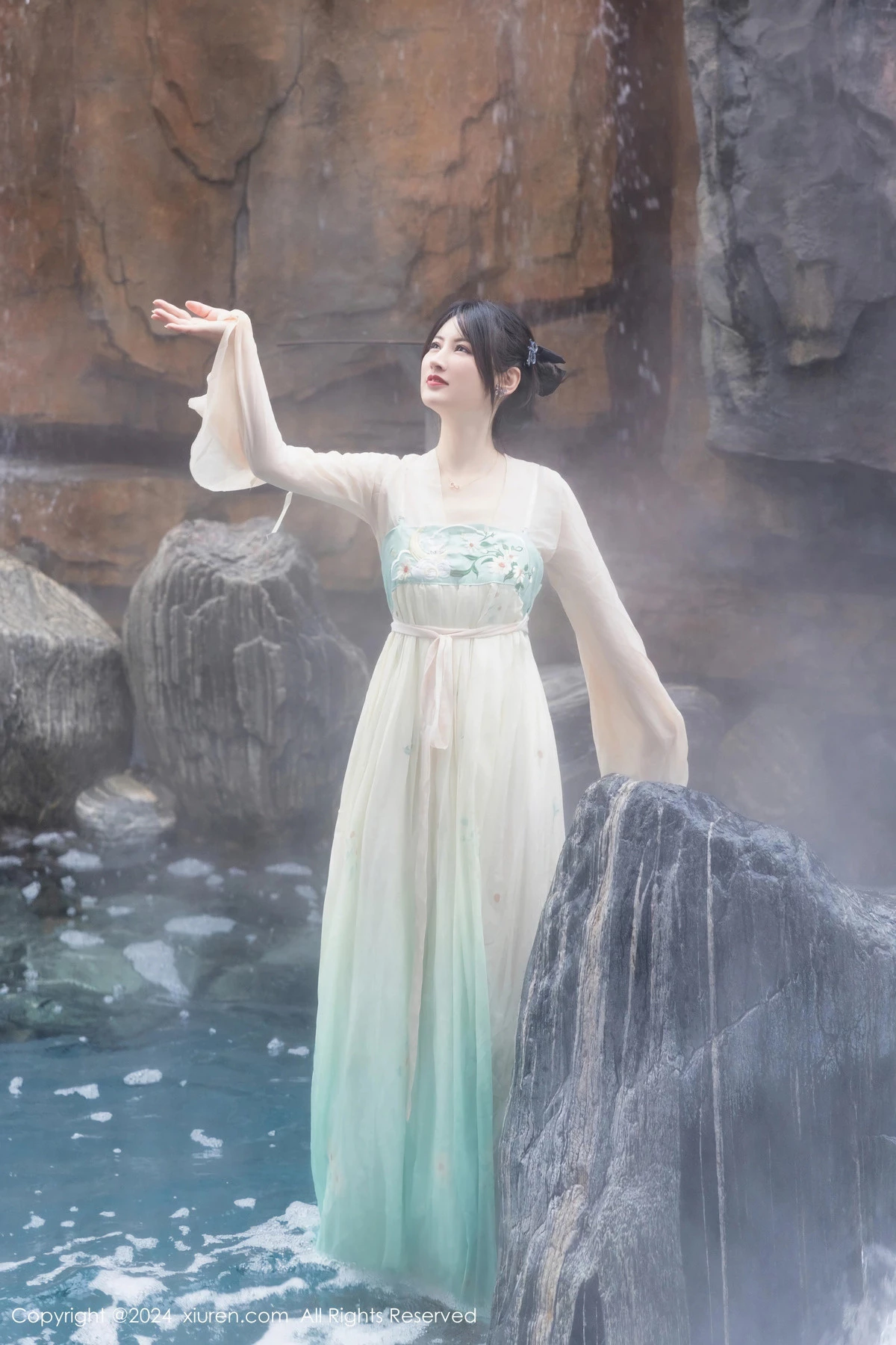 图片[28]-[XiuRen秀人网]第8128期诗诗写真-秀人资源网