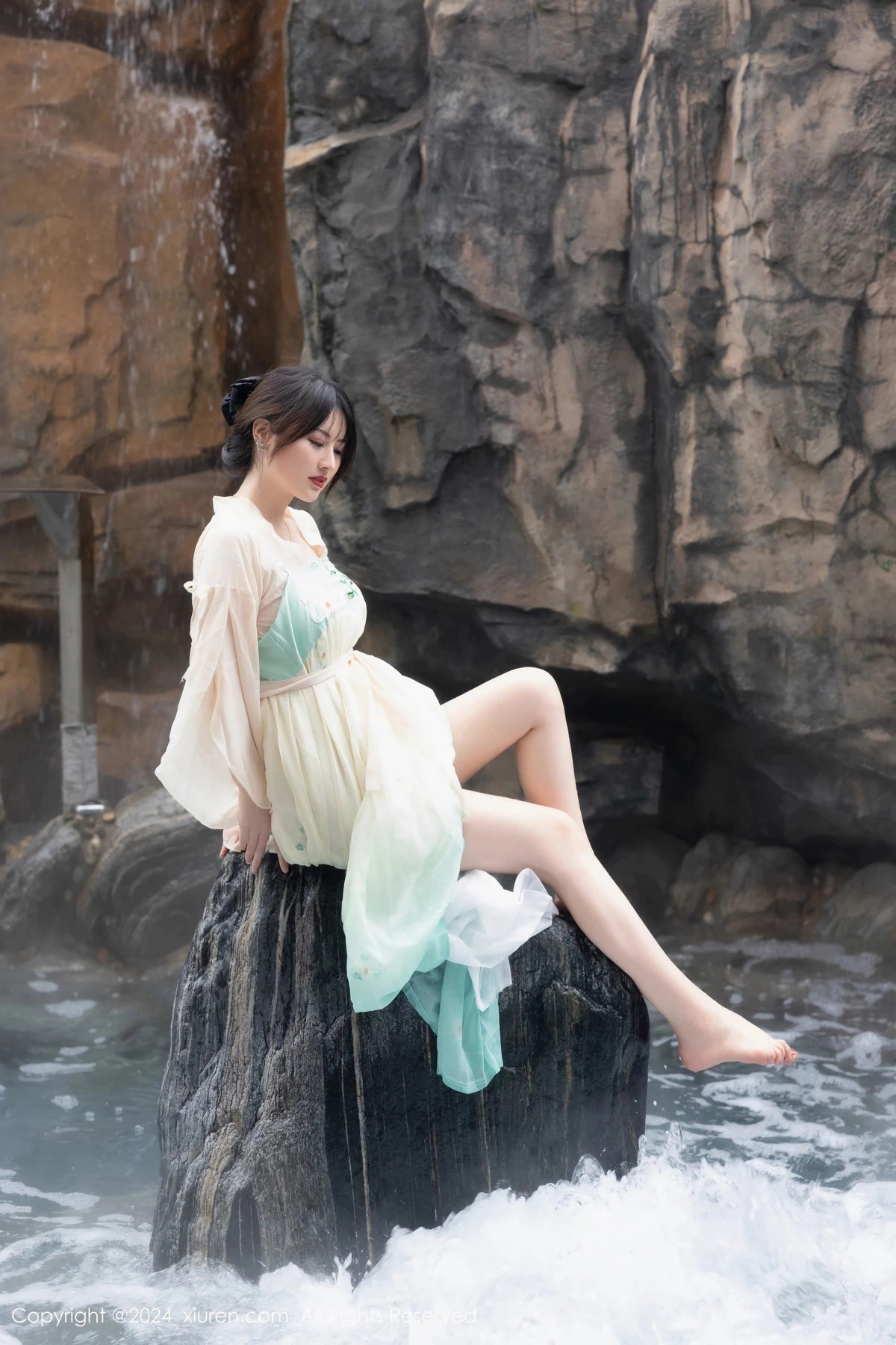 图片[12]-[XiuRen秀人网]第8128期诗诗写真-秀人资源网