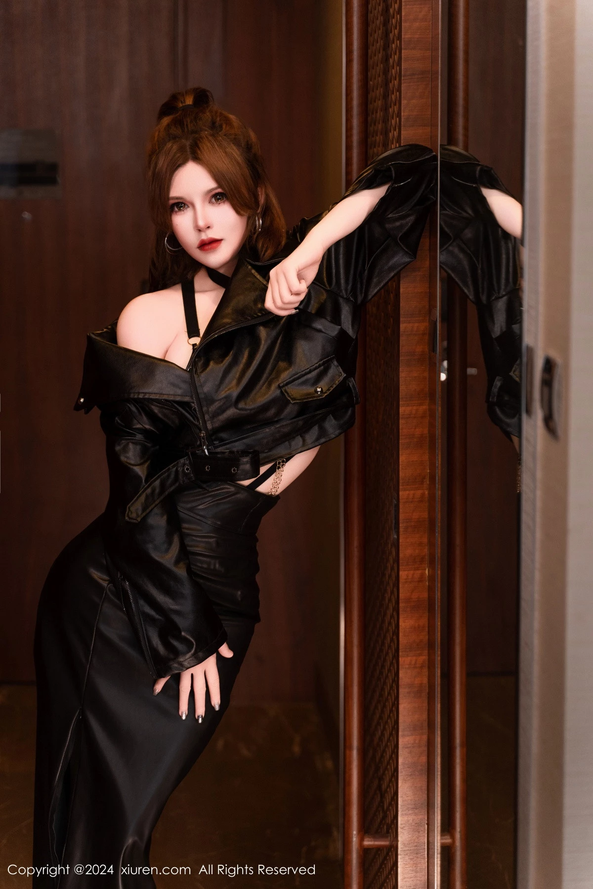 图片[2]-[XiuRen秀人网]第8305期伊丽莎有点白写真-秀人资源网