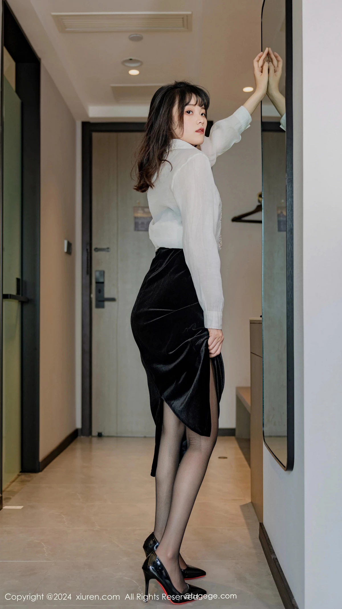 图片[4]-[XiuRen秀人网]第8353期唐安诺写真-秀人资源网