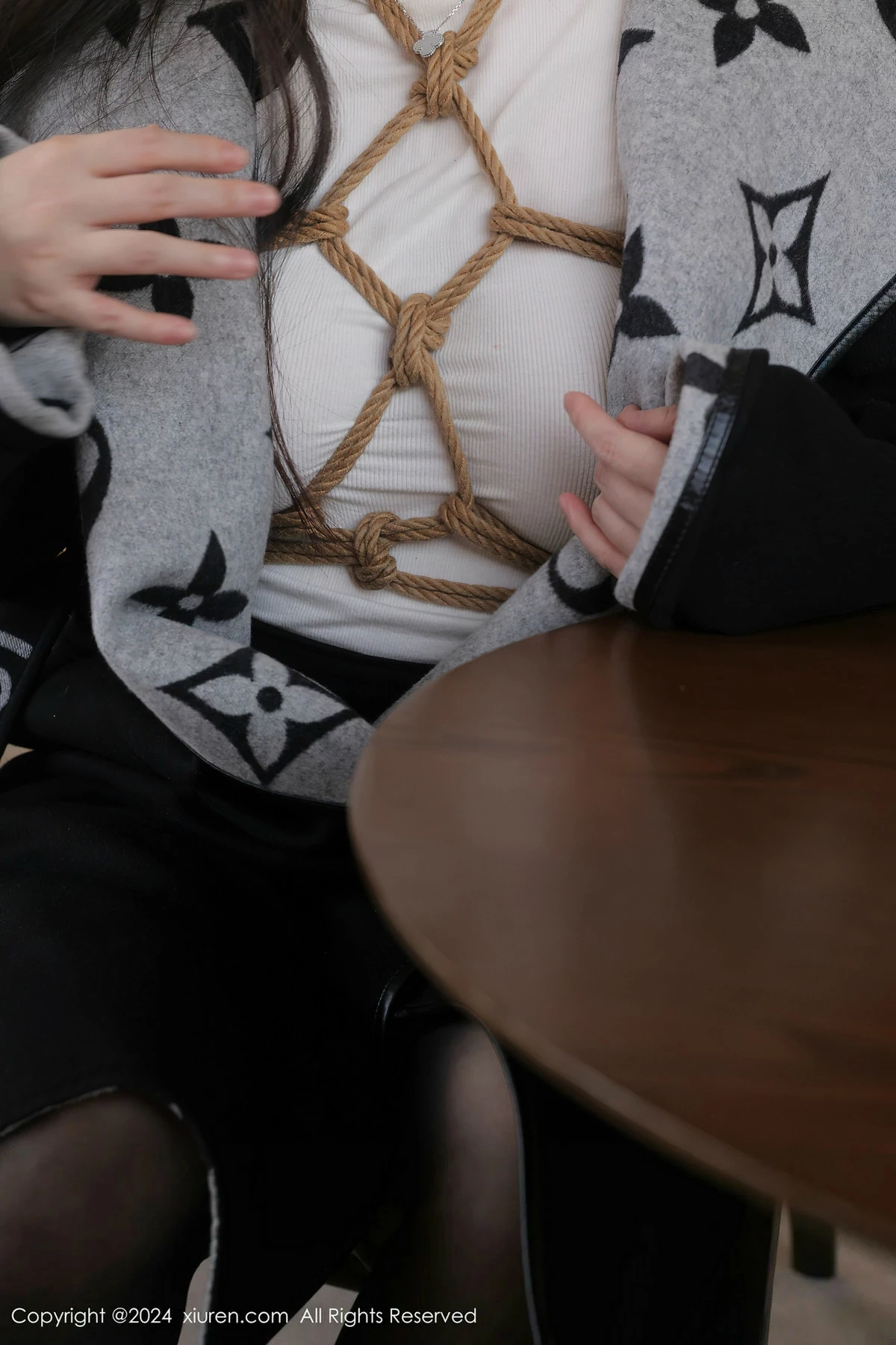 图片[4]-[XiuRen秀人网]第8390期白茹雪写真-秀人资源网