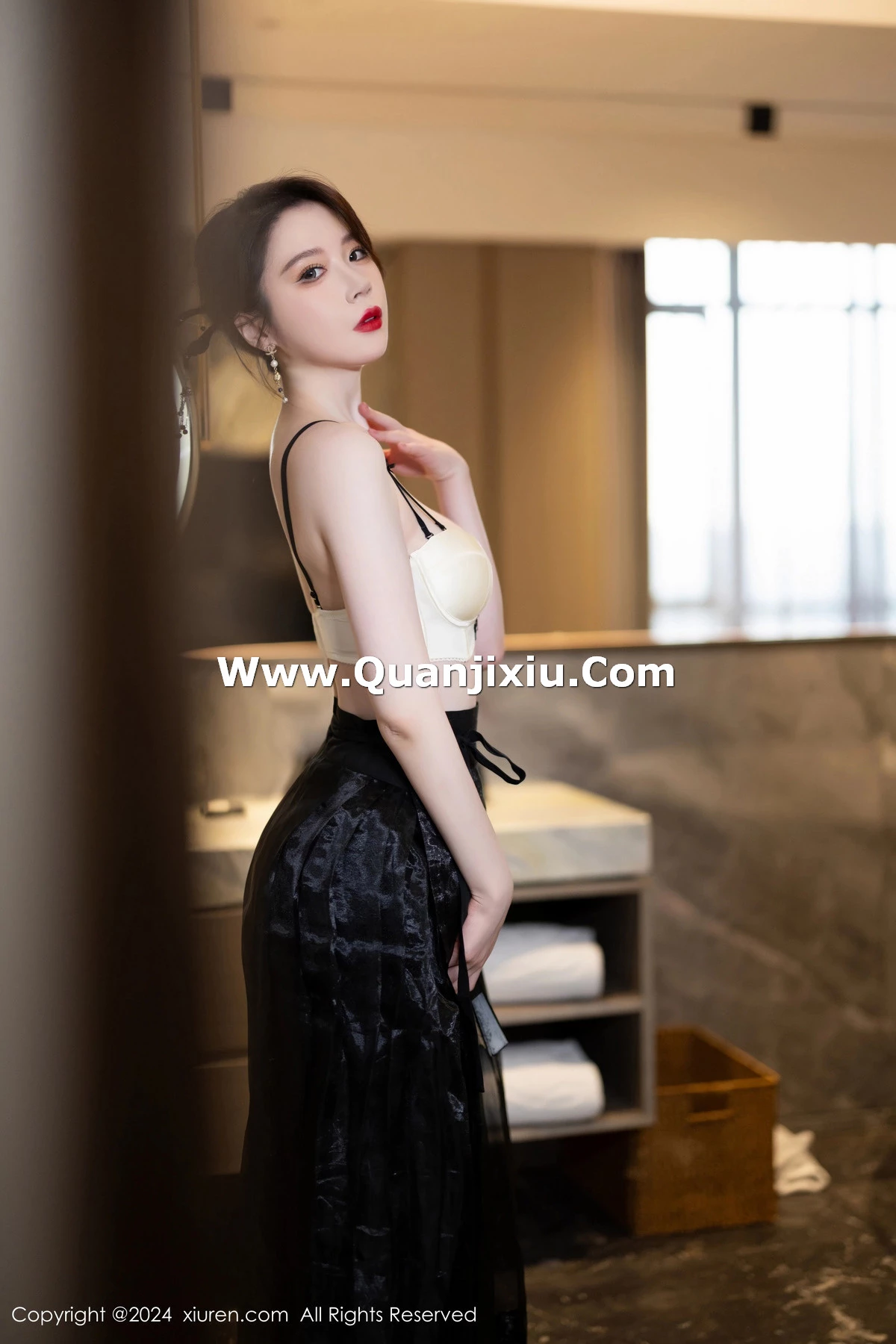 图片[2]-[XiuRen秀人网]第8465期梦心玥写真-秀人资源网