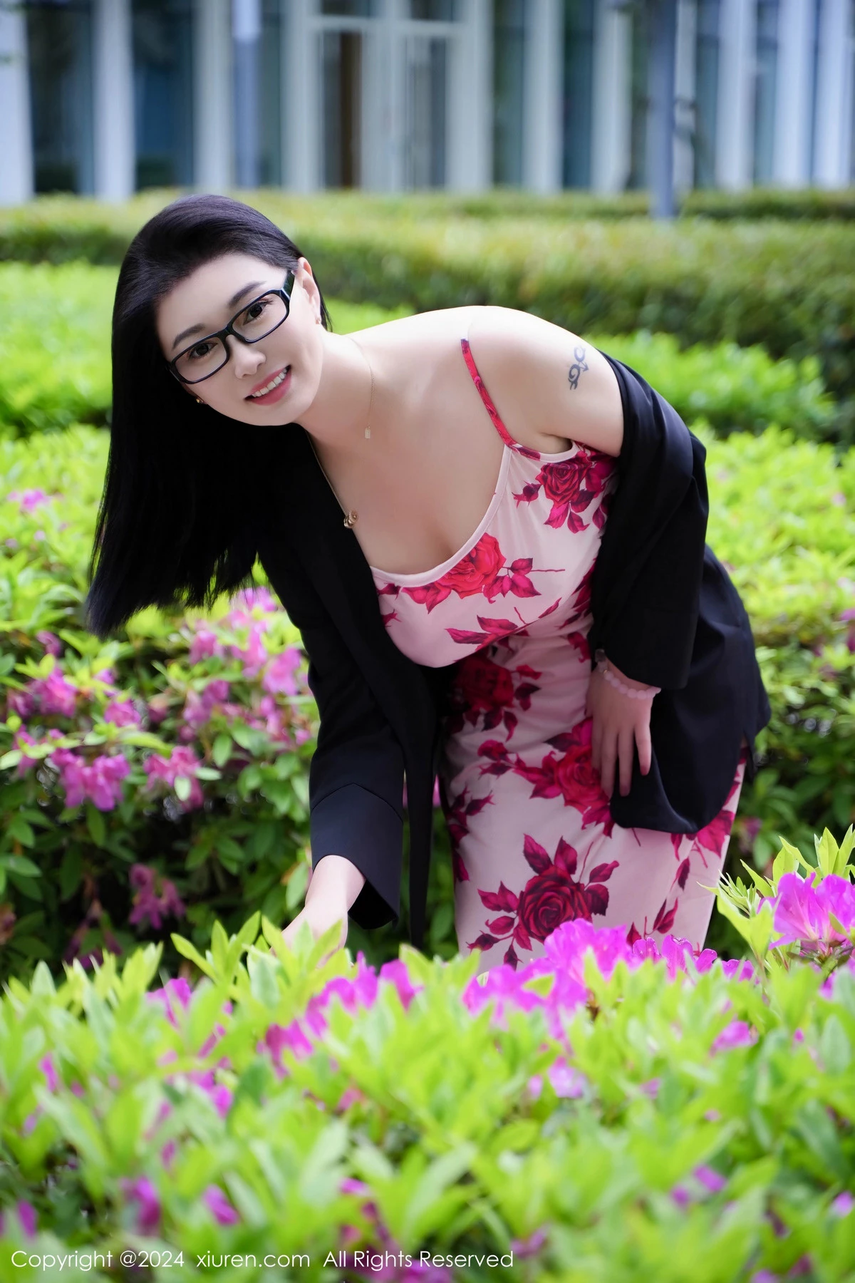图片[2]-[XiuRen秀人网]第8468期雅茹老师写真-秀人资源网