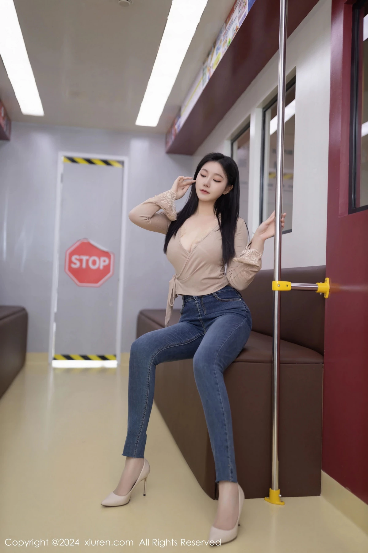 [XiuRen秀人网]第8498期安然写真-秀人资源网