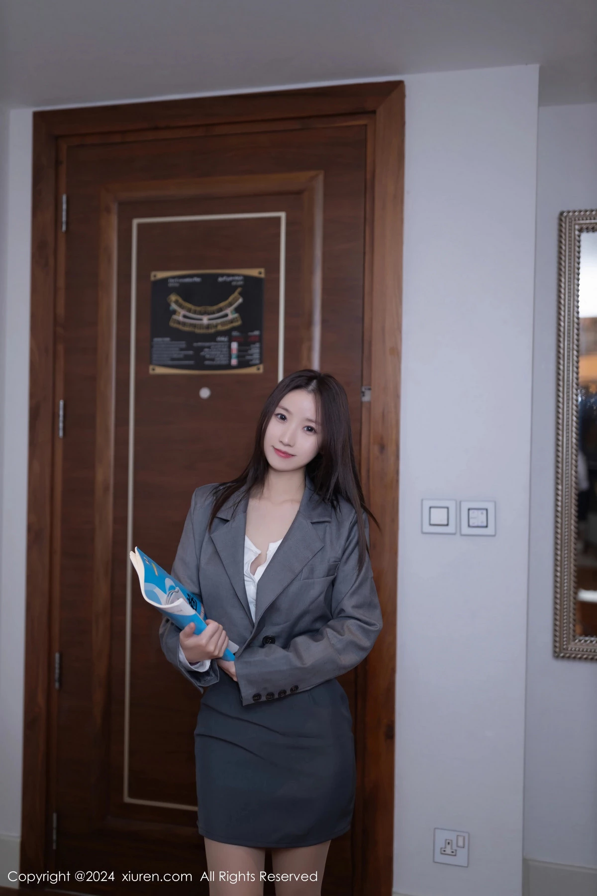 图片[4]-[XiuRen秀人网]第8579期杏子写真-秀人资源网