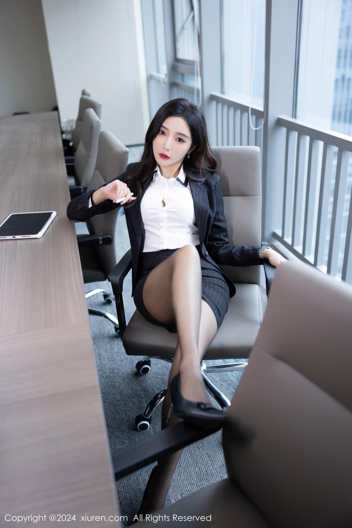 图片[4]-[XiuRen秀人网]第8656期王馨瑶写真-秀人资源网