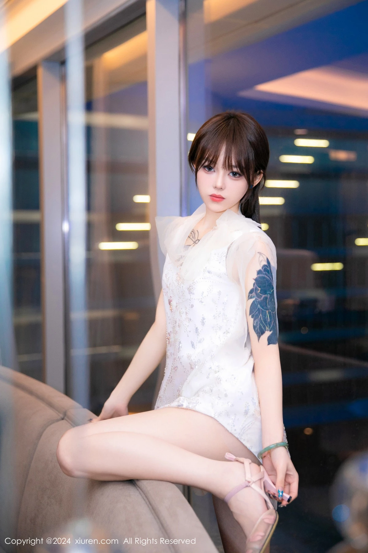 图片[3]-[XiuRen秀人网]第8696期奶瓶写真-秀人资源网