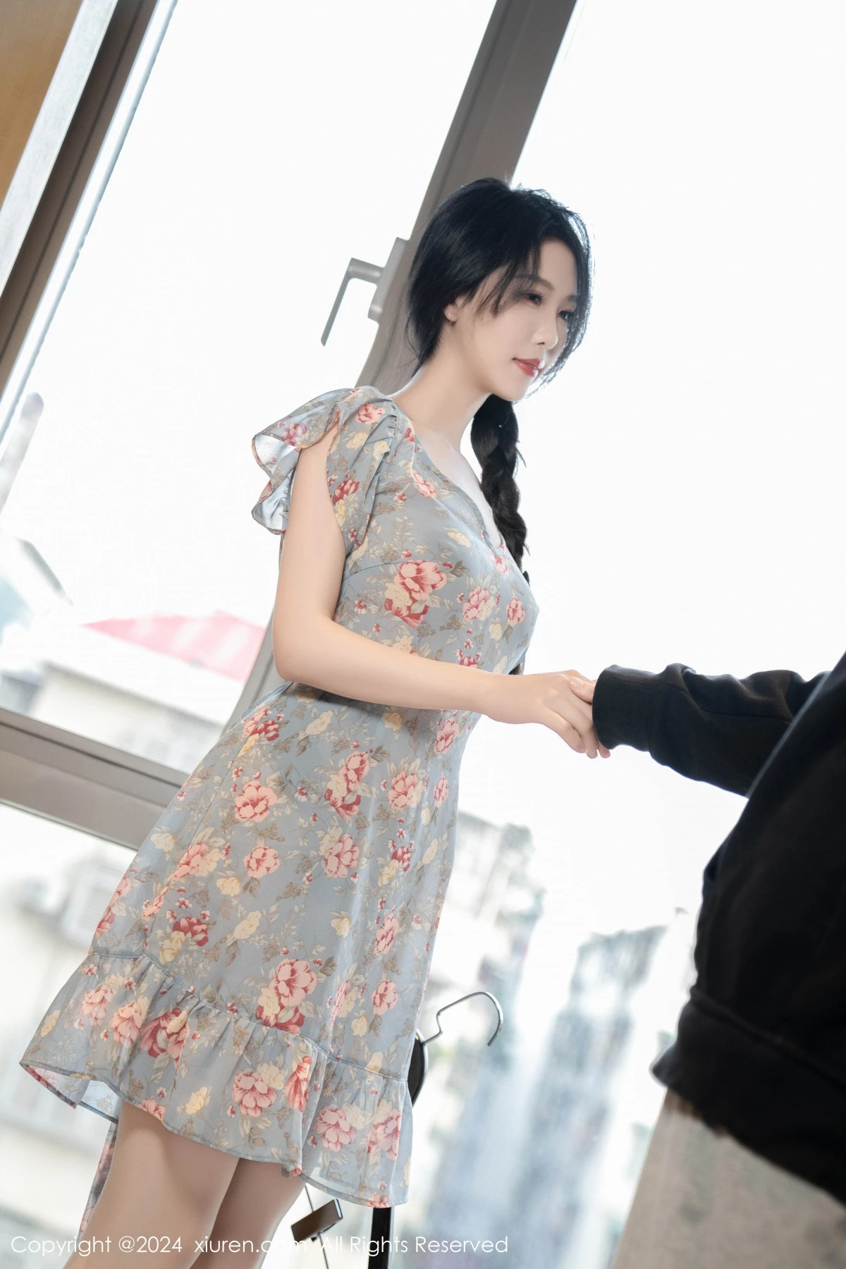 图片[2]-[XiuRen秀人网]第8704期利世写真-秀人资源网