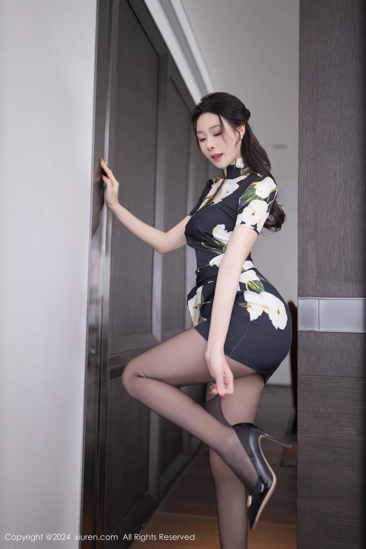 图片[5]-[XiuRen秀人网]第8768期小逗逗写真-秀人资源网