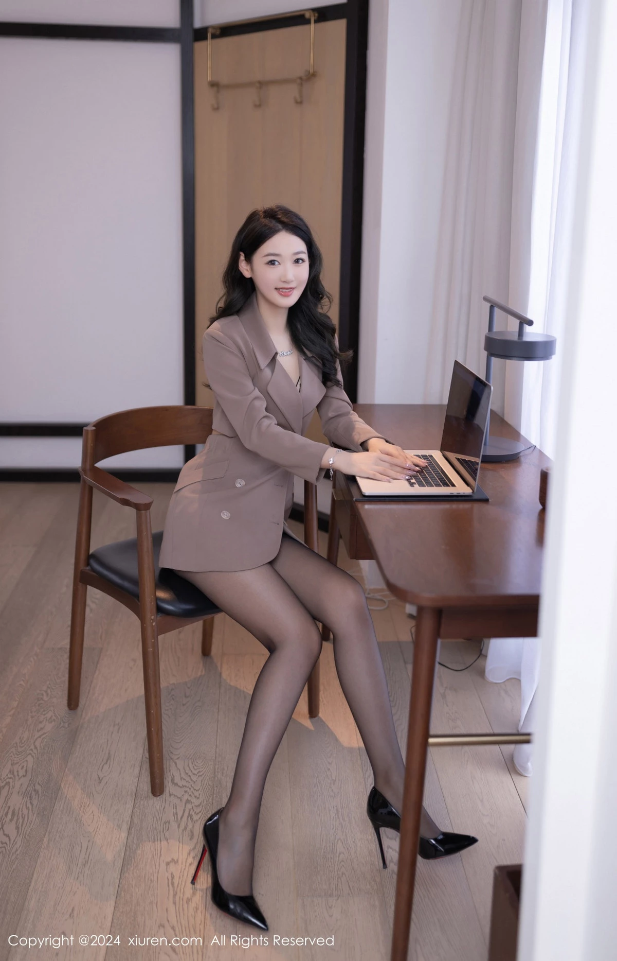 图片[4]-[XiuRen秀人网]第8824期唐安琪写真-秀人资源网