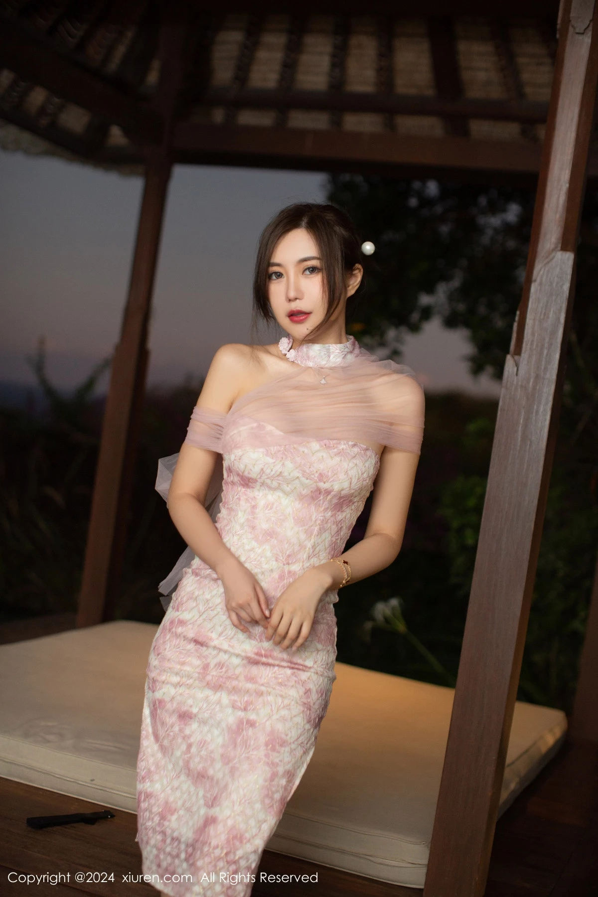 图片[24]-[XiuRen秀人网]第8868期绮里嘉写真-秀人资源网