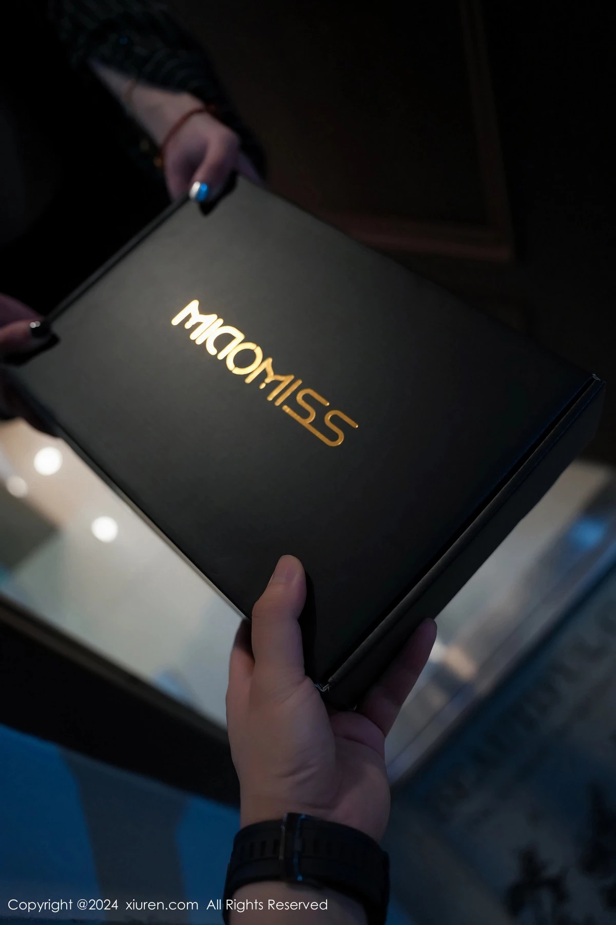 图片[2]-[XiuRen秀人网]第8728期柚柚写真-秀人资源网