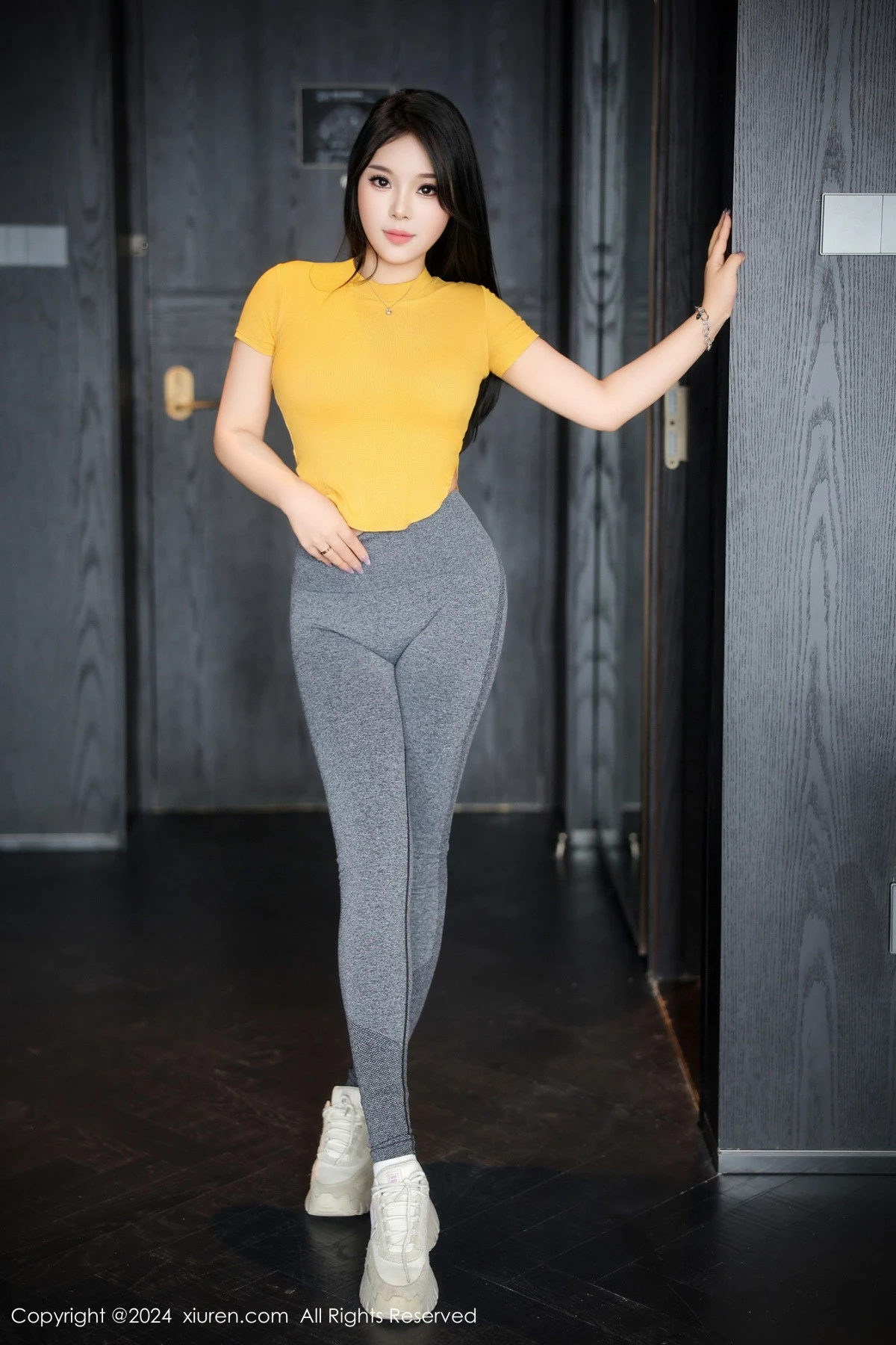 图片[32]-[XiuRen秀人网]第9117期麦田写真-秀人资源网