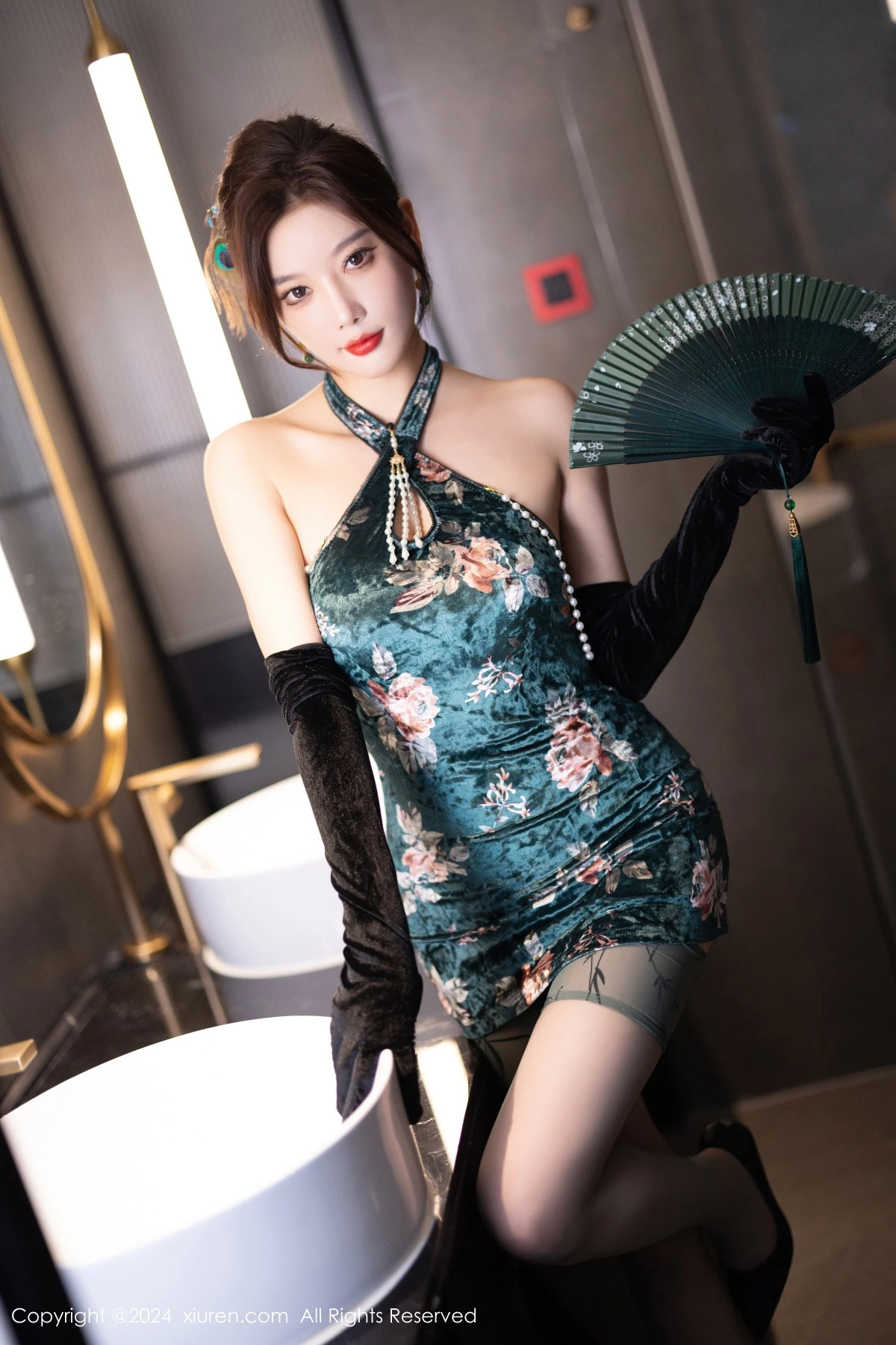 图片[2]-[XiuRen秀人网]第9165期杨晨晨写真-秀人资源网