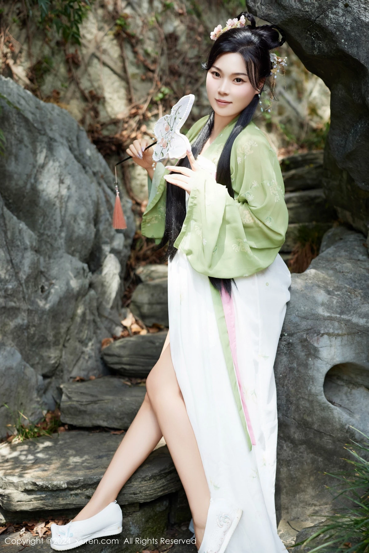 图片[5]-[XiuRen秀人网]第9162期麦田写真-秀人资源网