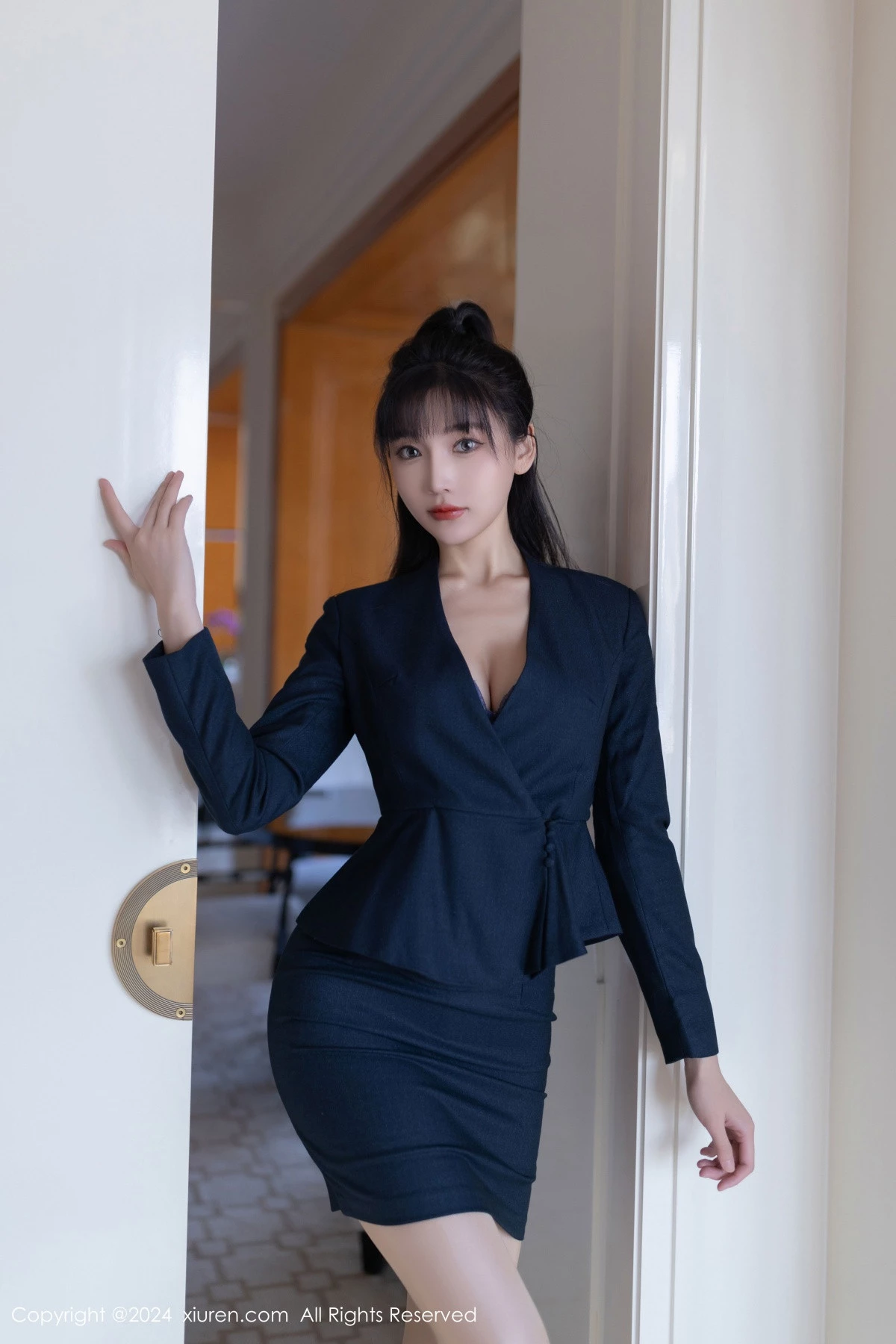[XiuRen秀人网]第9263期陆萱萱写真-秀人资源网