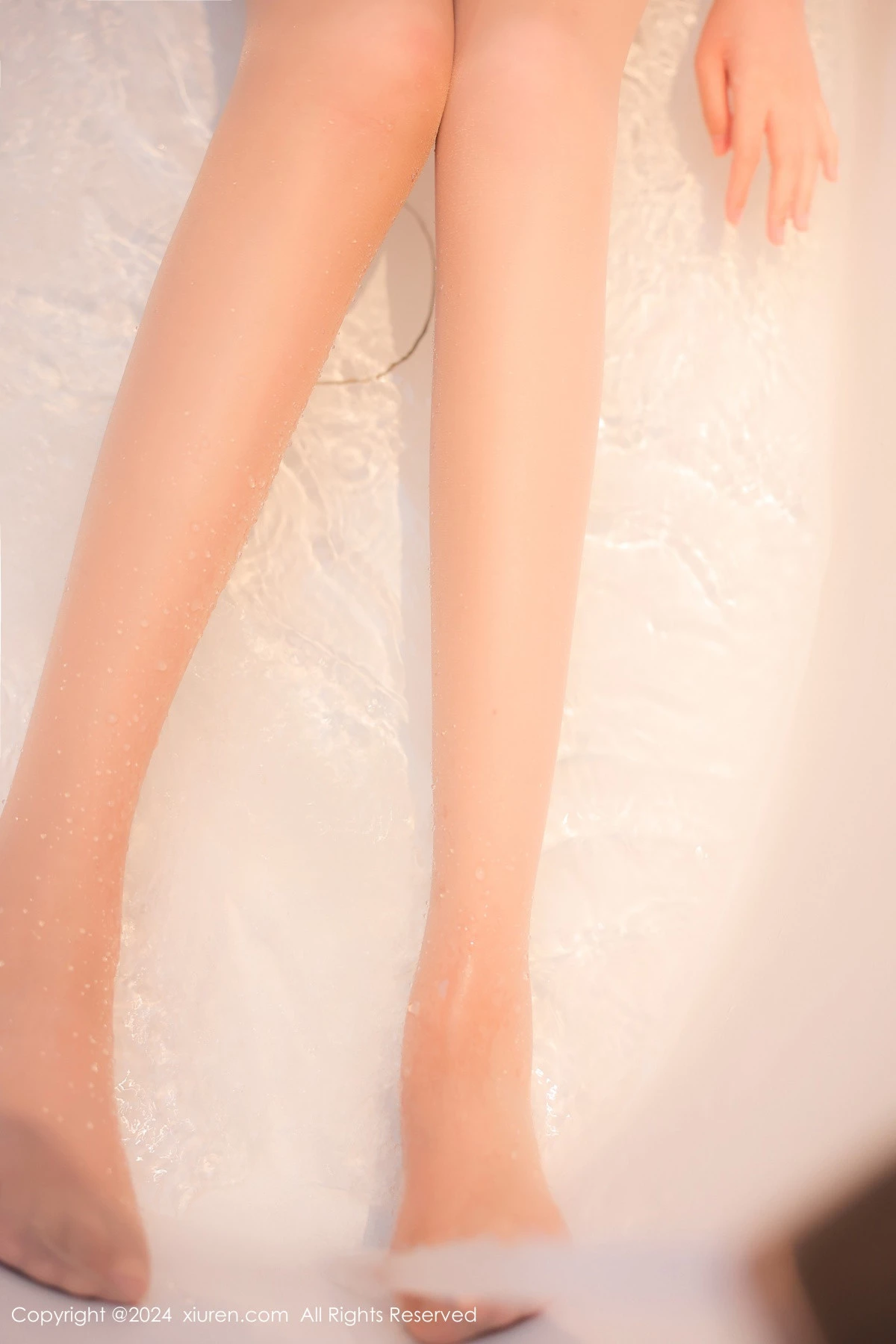 图片[24]-[XiuRen秀人网]第9306期柚柚小奶瓶写真-秀人资源网