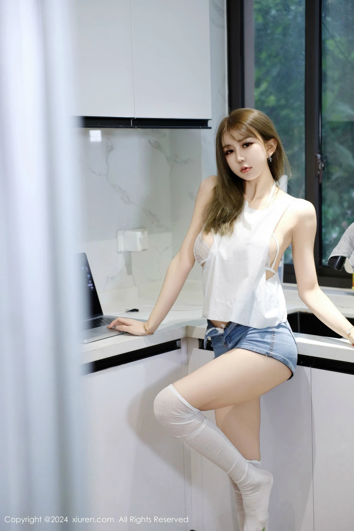 [XiuRen秀人网]第9374期Zoe柚柚写真-秀人资源网