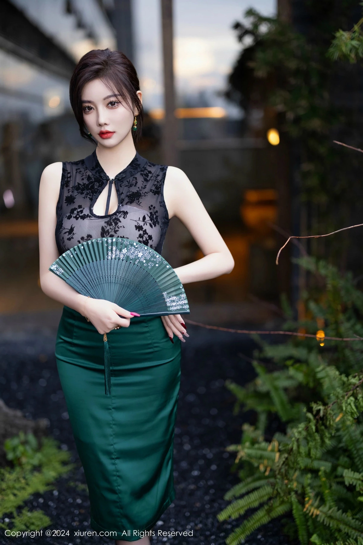 [XiuRen秀人网]第9384期杨晨晨写真-秀人资源网