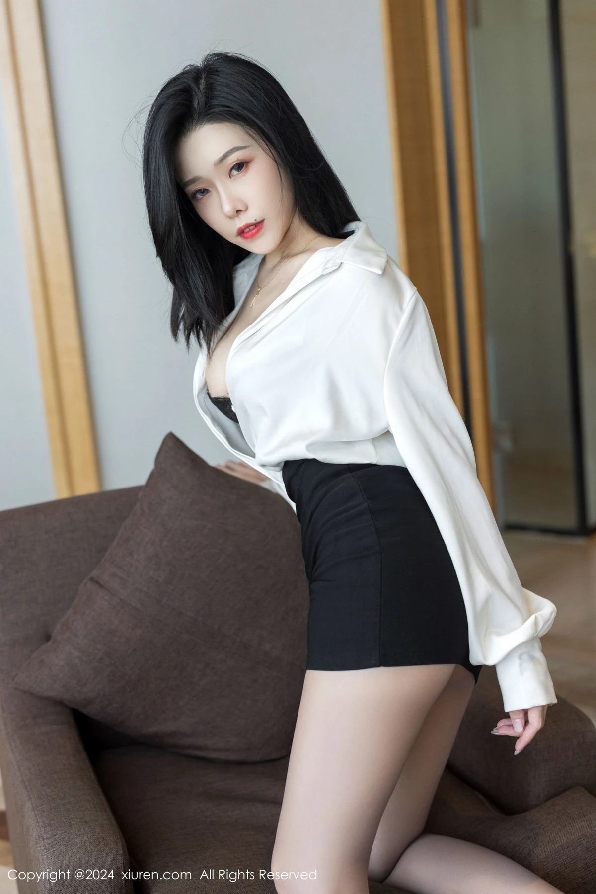 图片[5]-[XiuRen秀人网]第9329期本能写真-秀人资源网