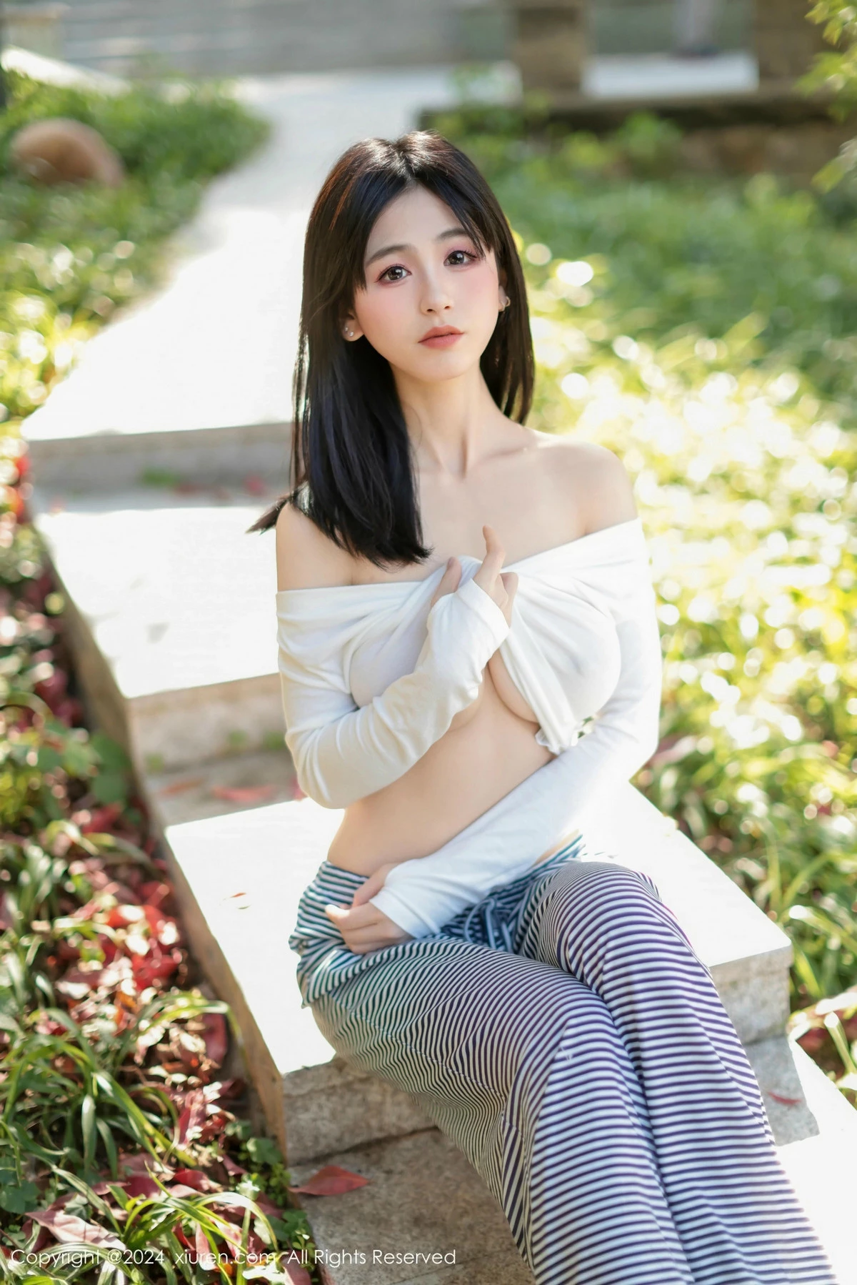 [XiuRen秀人网]第9605期奶芙乔乔写真-秀人资源网