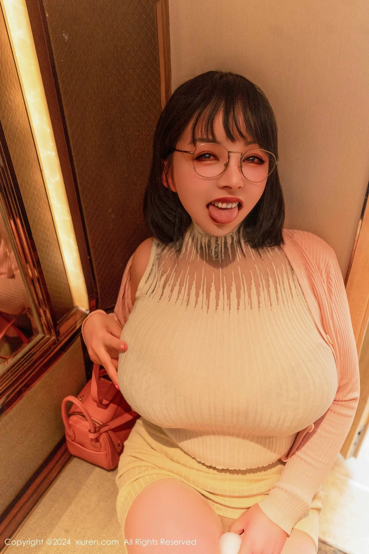 图片[4]-[XiuRen秀人网]第9685期油田溪溪写真-秀人资源网