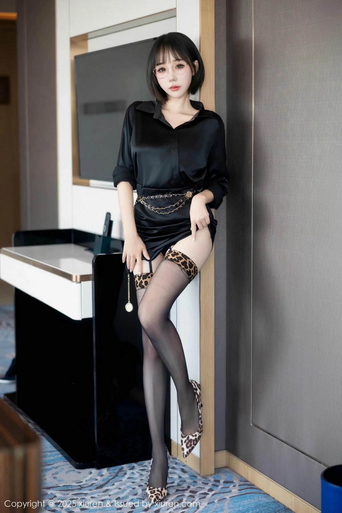 图片[2]-[XiuRen秀人网]第9701期波巧酱写真-秀人资源网