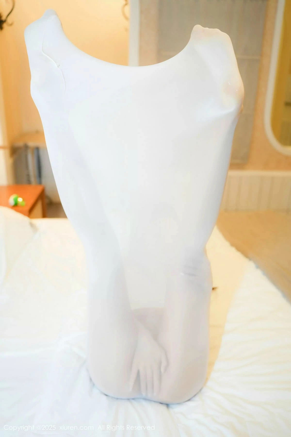 图片[4]-[XiuRen秀人网]第9941期美少女写真-秀人资源网