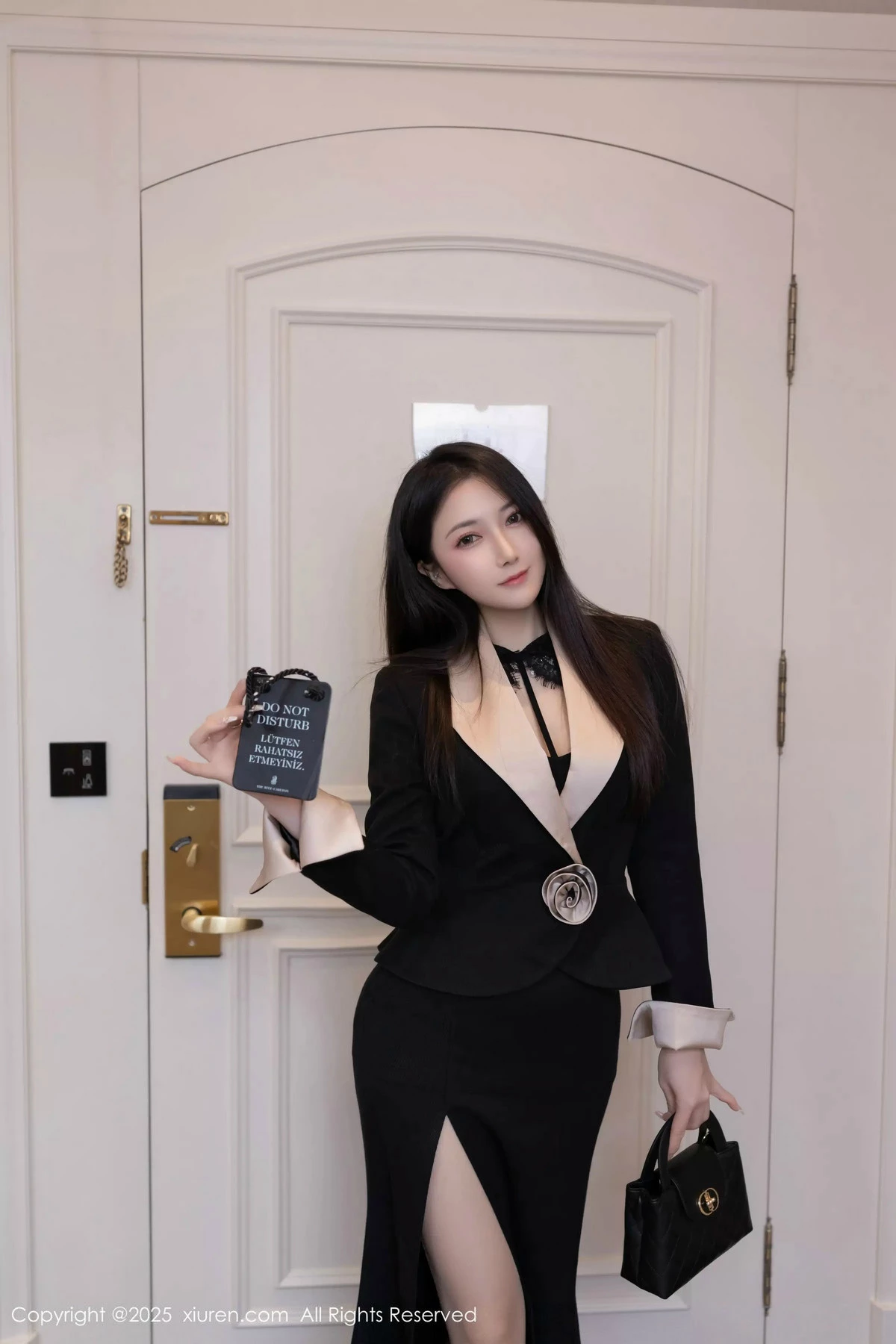 图片[2]-[XiuRen秀人网]第9953期鱼子酱写真-秀人资源网