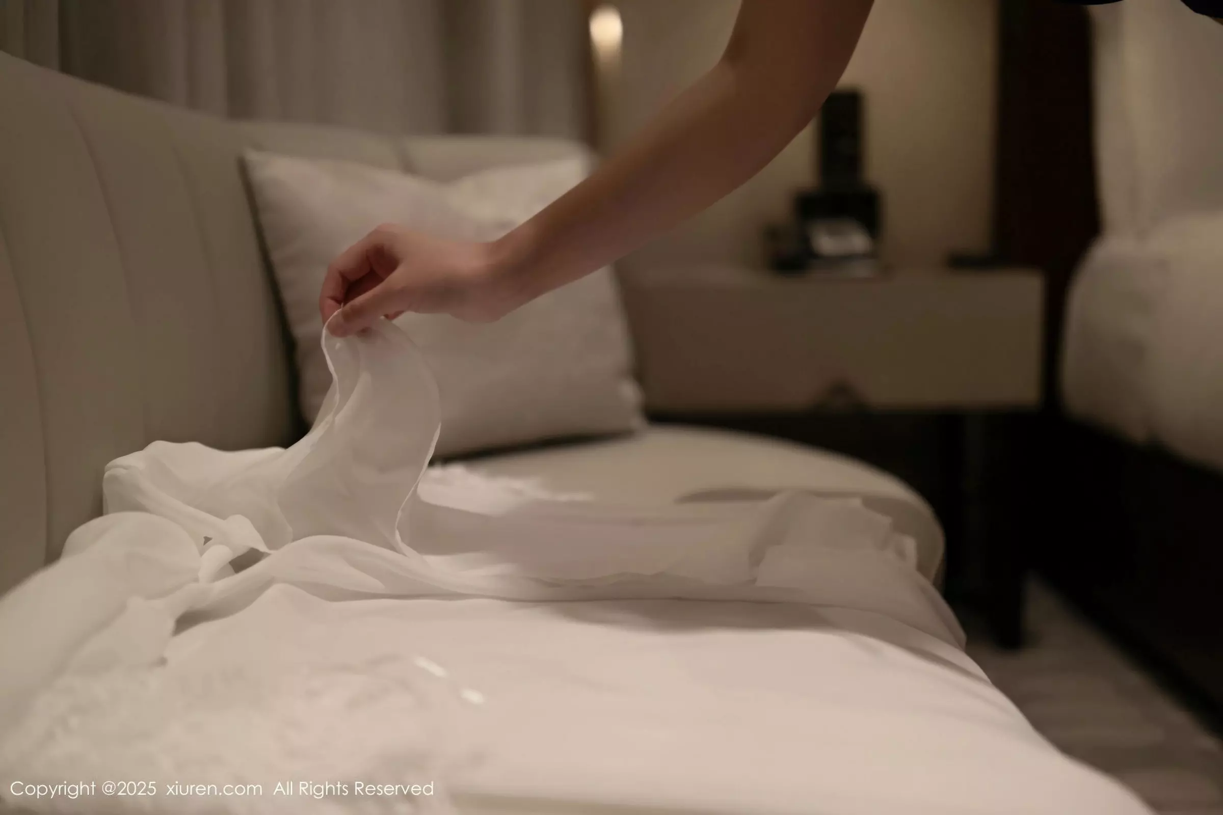 图片[4]-[XiuRen秀人网]第10042期杏子写真-秀人资源网